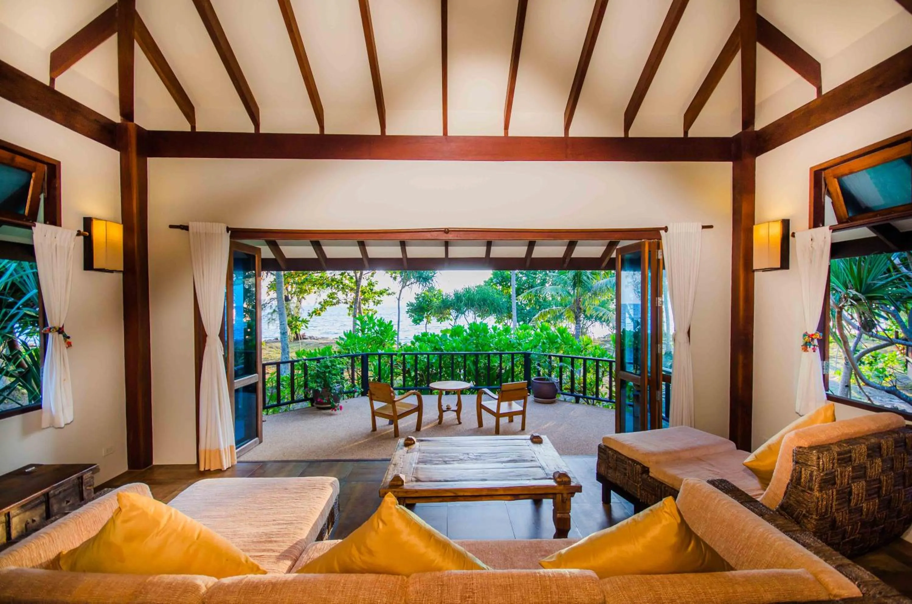 Living room in Koh Jum Beach Villas "A member of Secret Retreats"