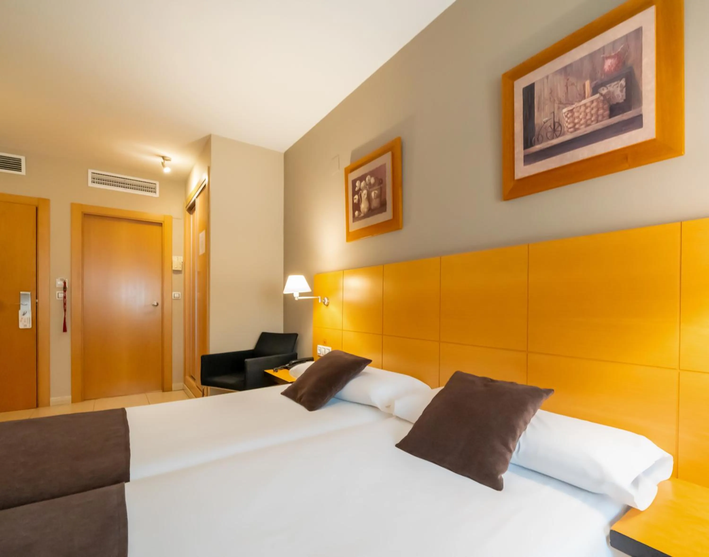 Bed in La City Estación