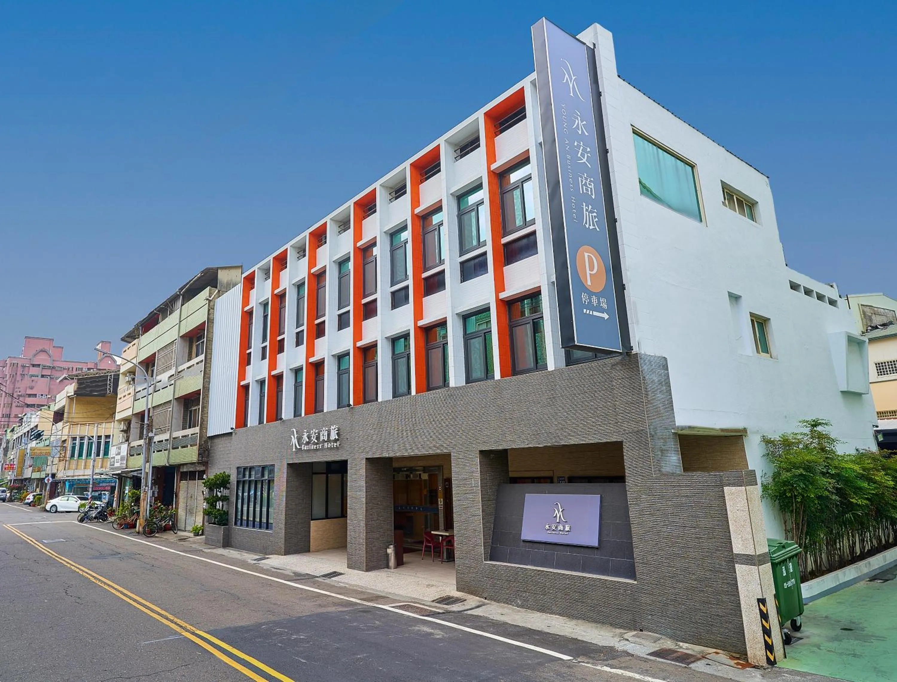 Property building in Yung An Business Hotel