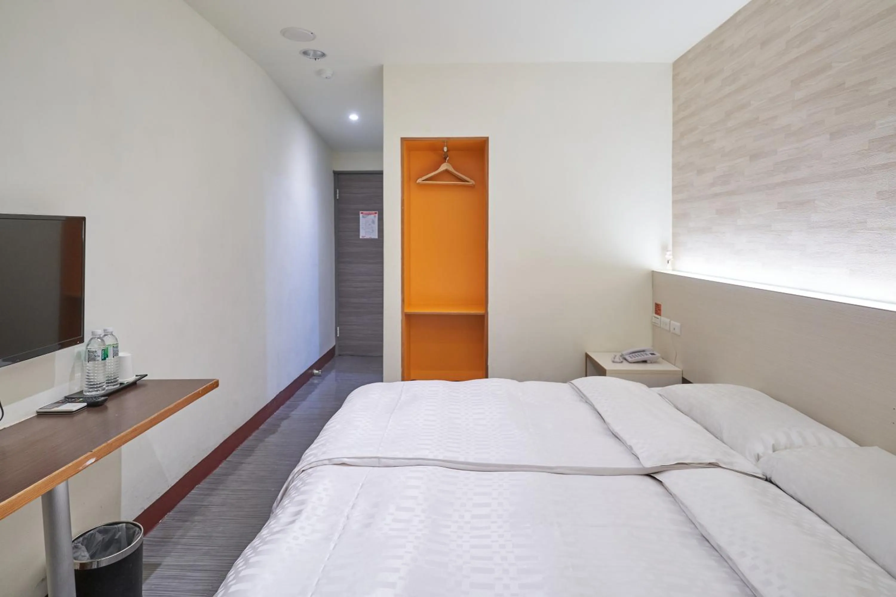 Bed in Yung An Business Hotel