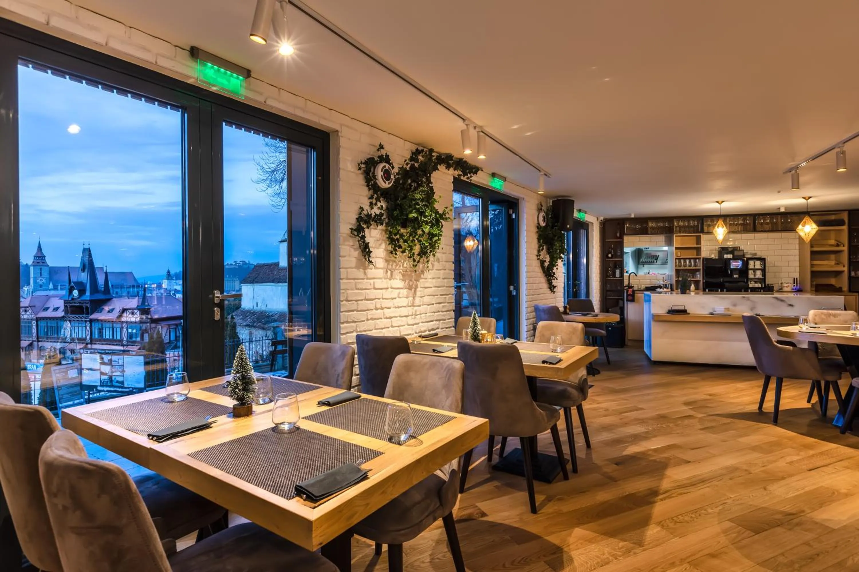 Lounge or bar in UpperHouse Suites & More