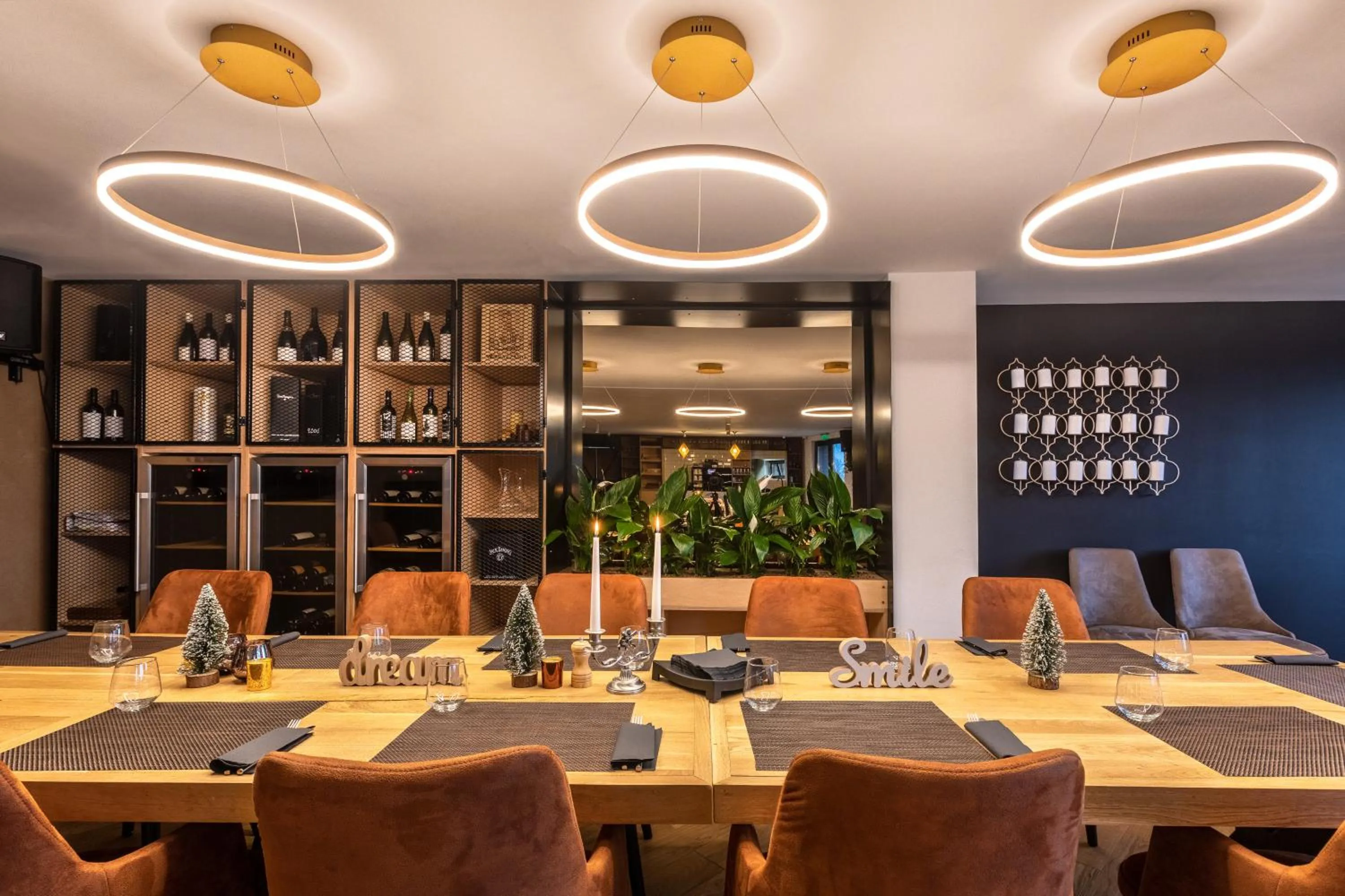 Lounge or bar in UpperHouse Suites & More