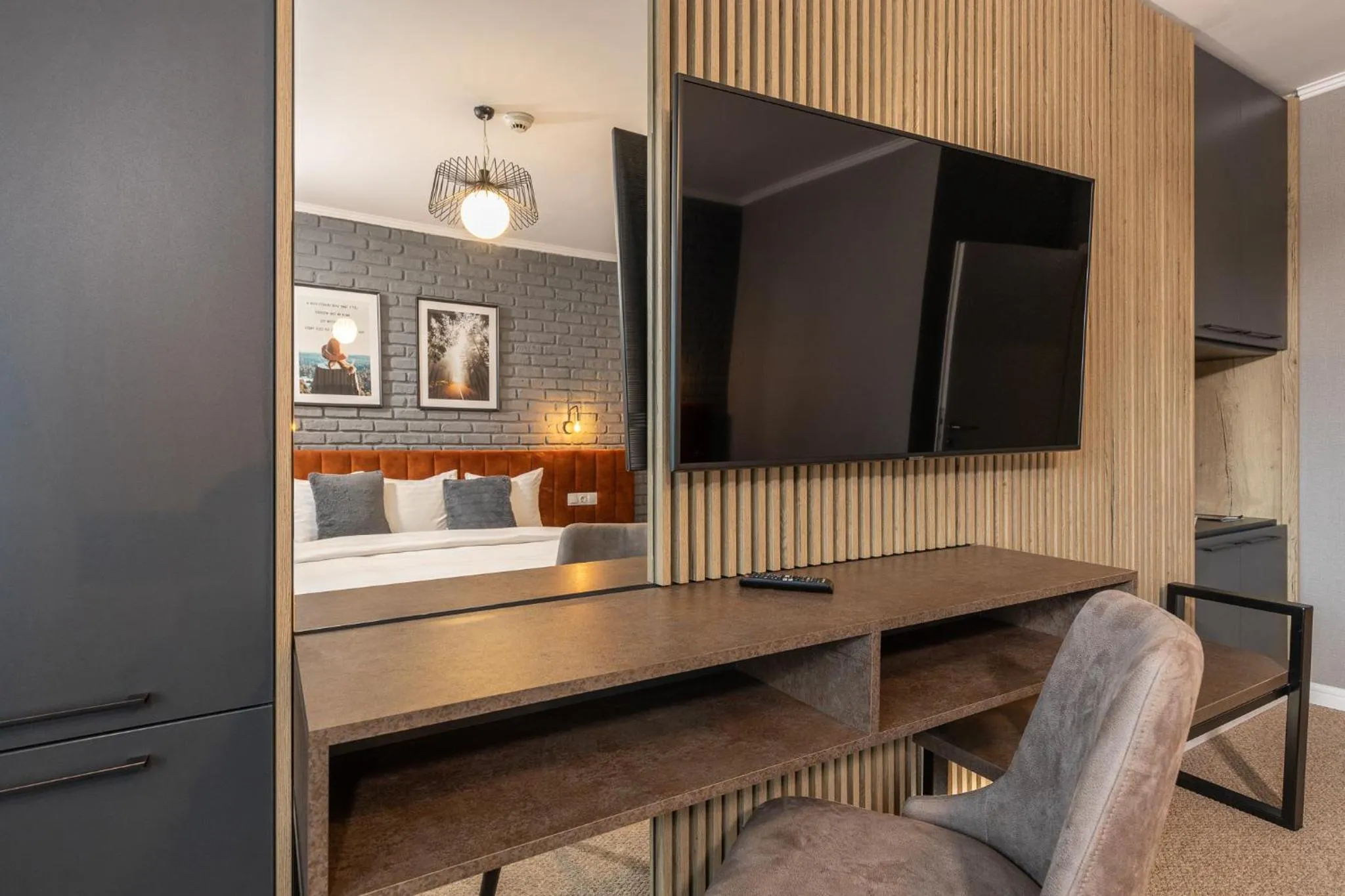 UpperHouse Suites & More