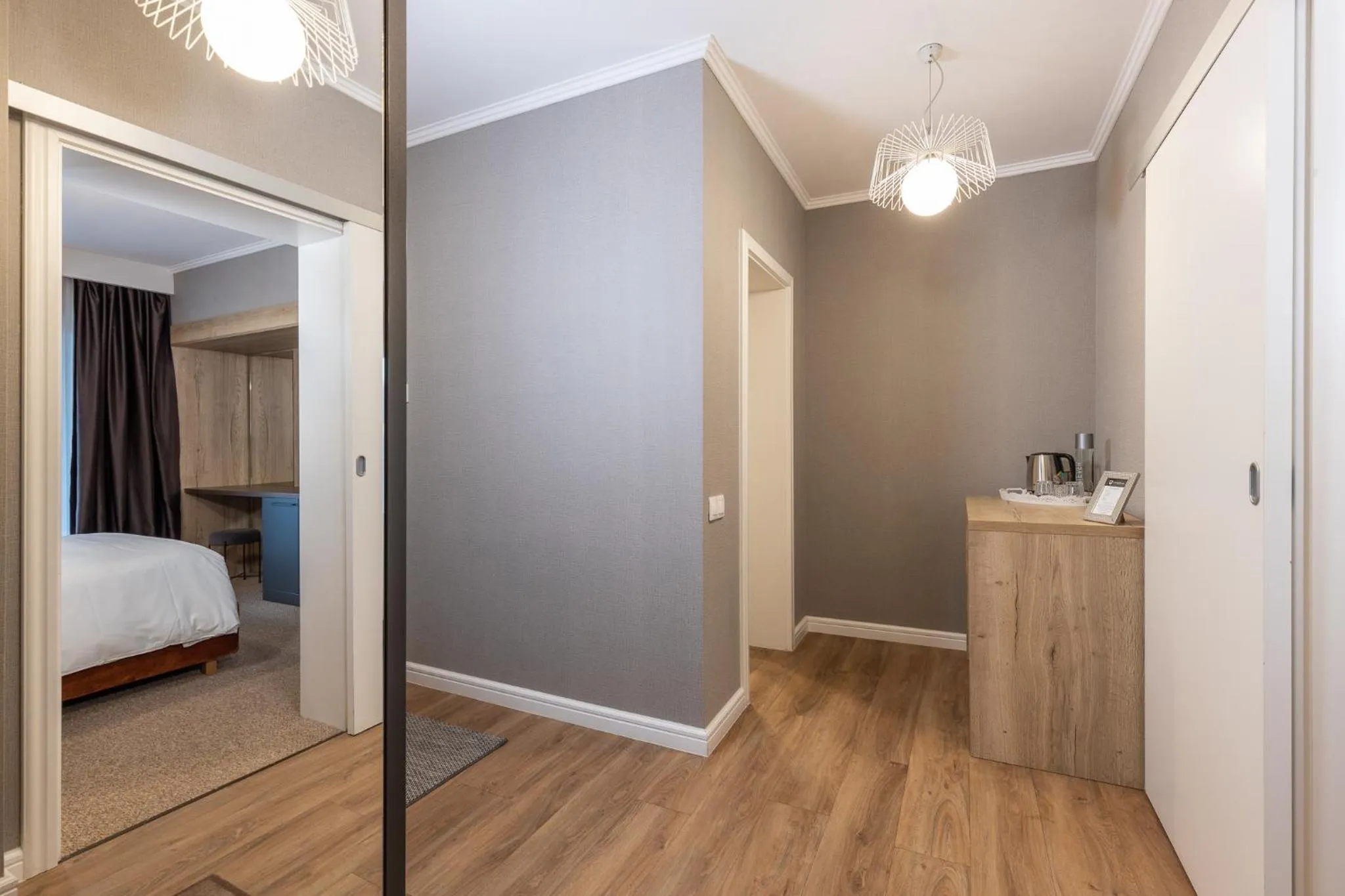 Coffee/tea facilities, Bed in UpperHouse Suites & More