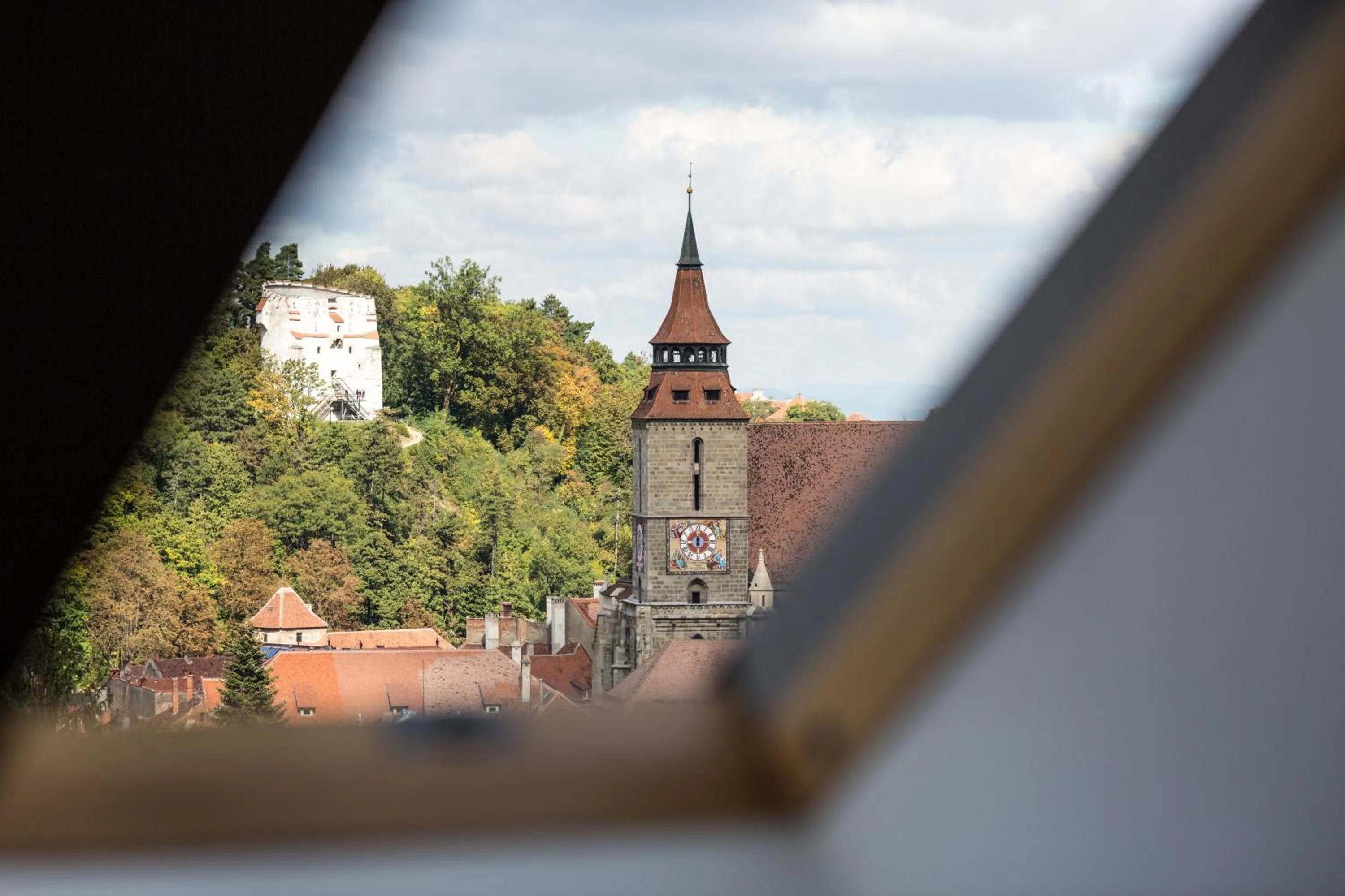 UpperHouse Suites & More