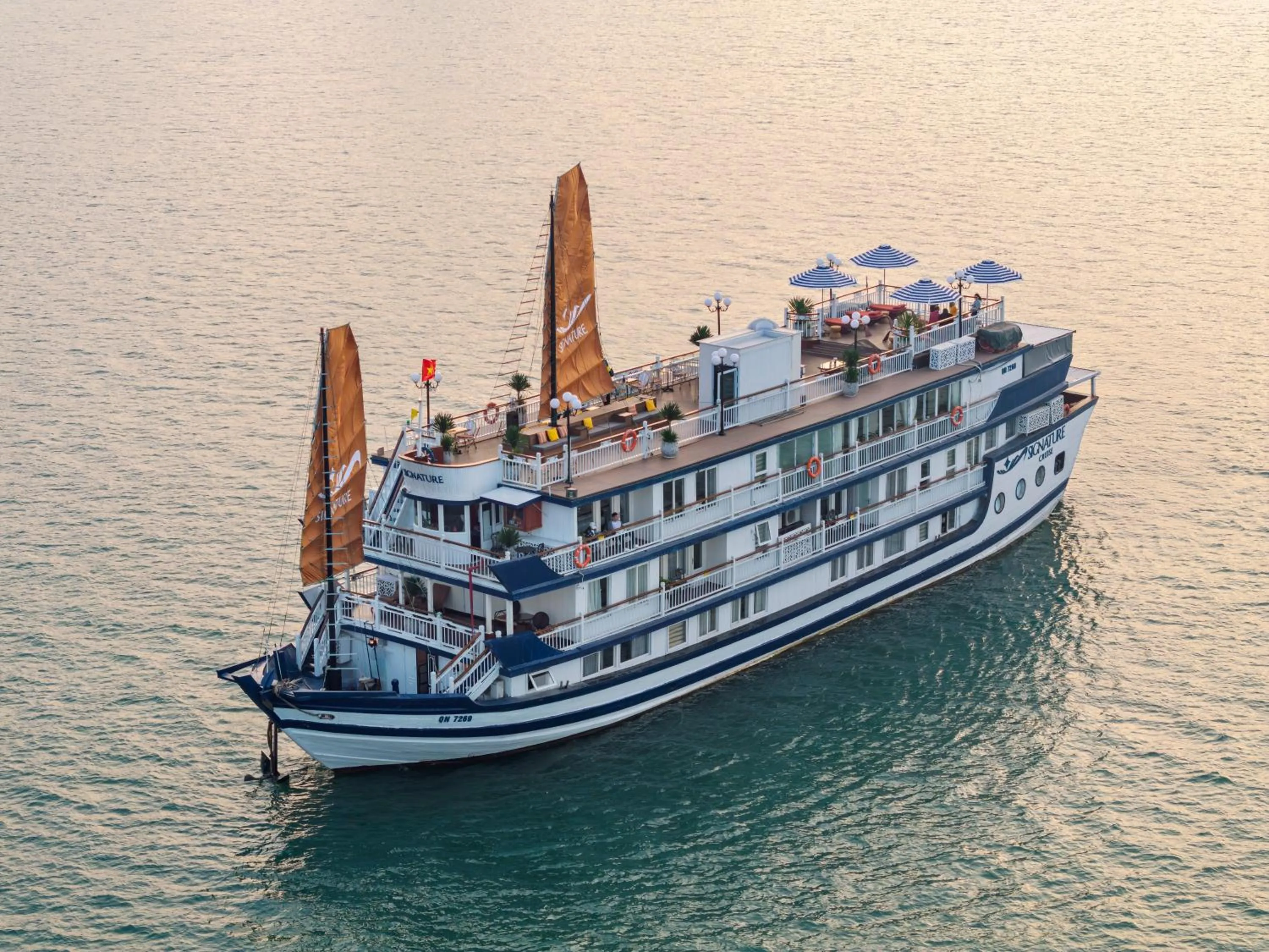 Property building in Signature Royal Halong Cruise