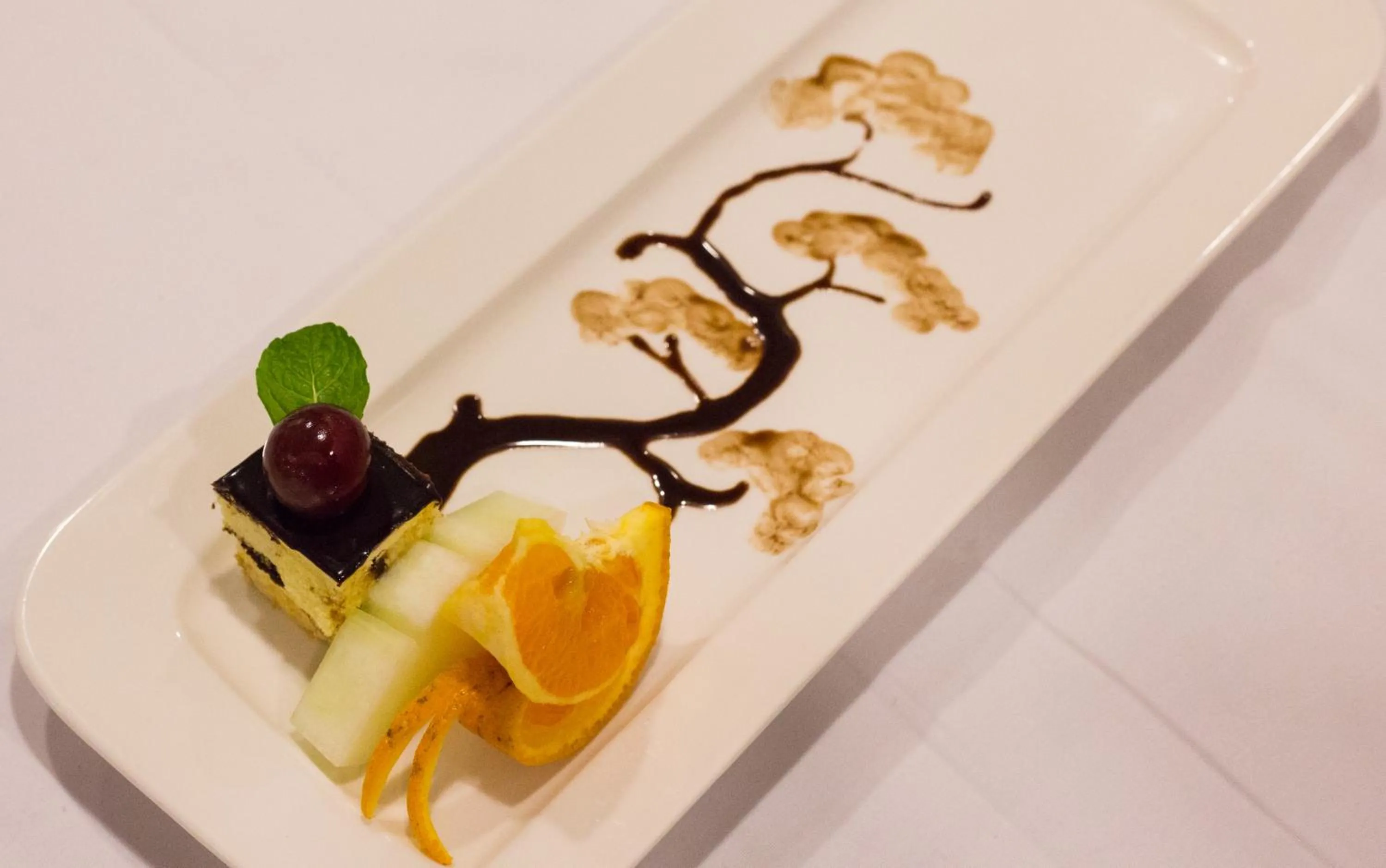 Food in Signature Royal Halong Cruise