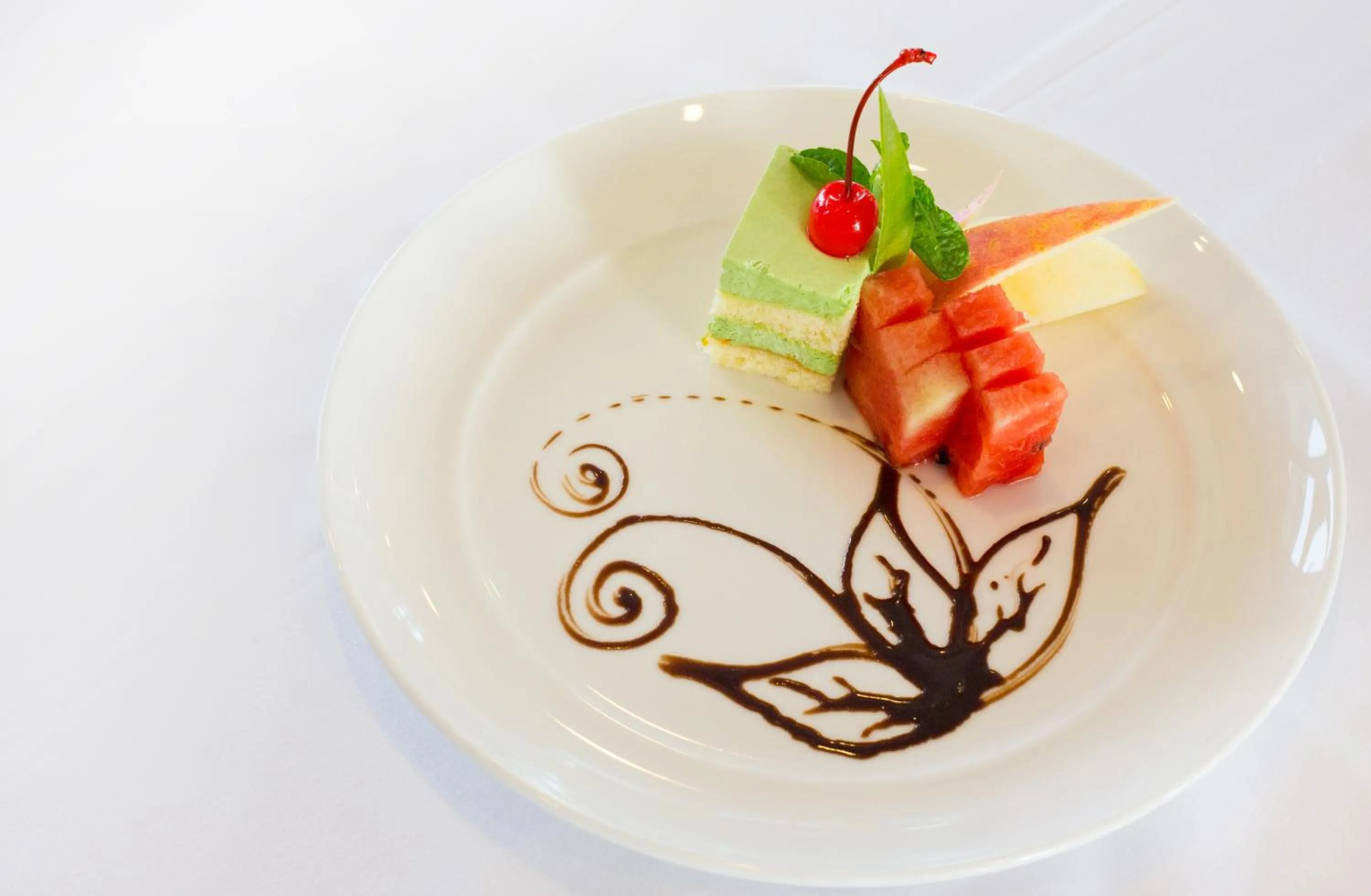 Food in Signature Royal Halong Cruise