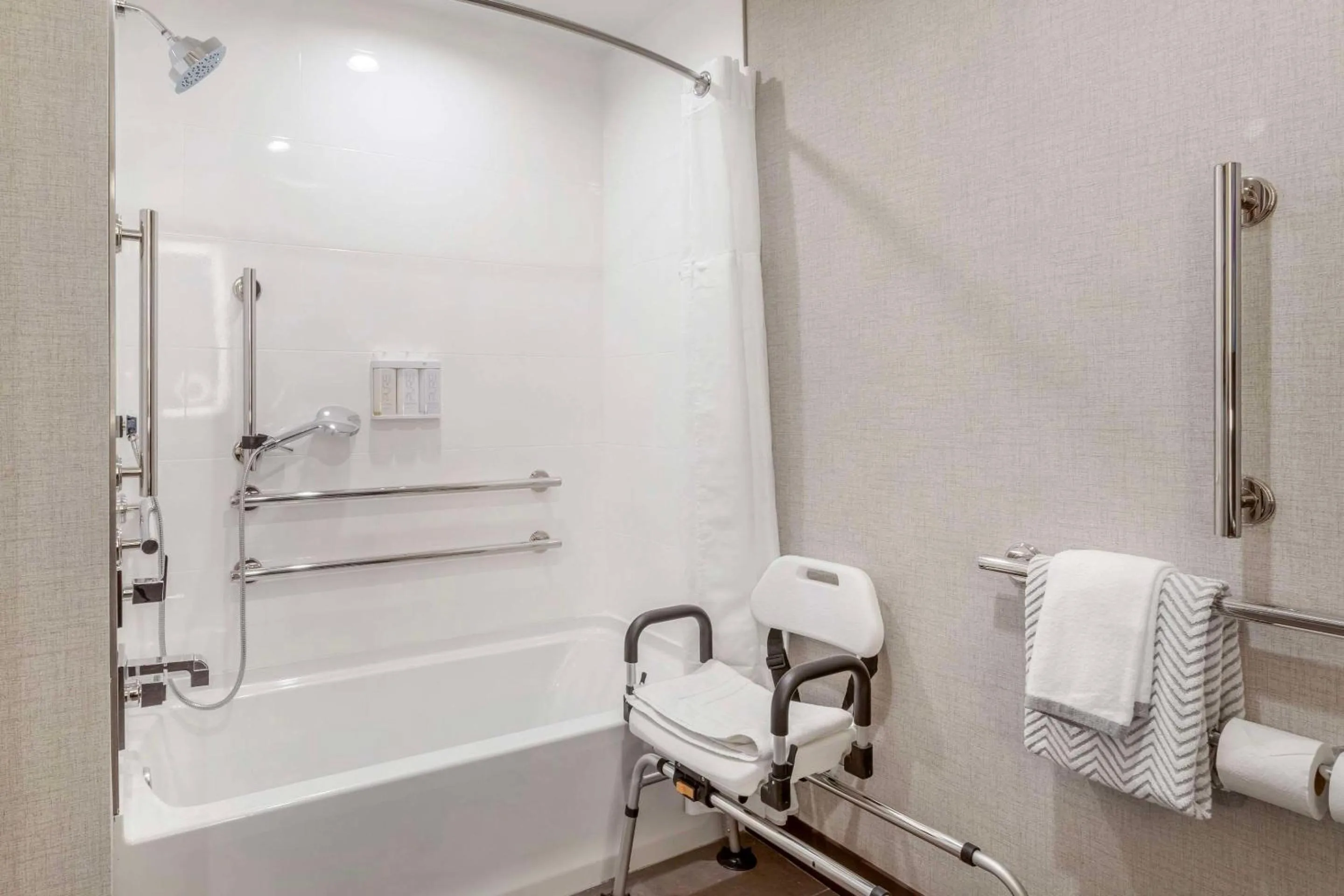 Bedroom in Cambria Hotel Pigeon Forge