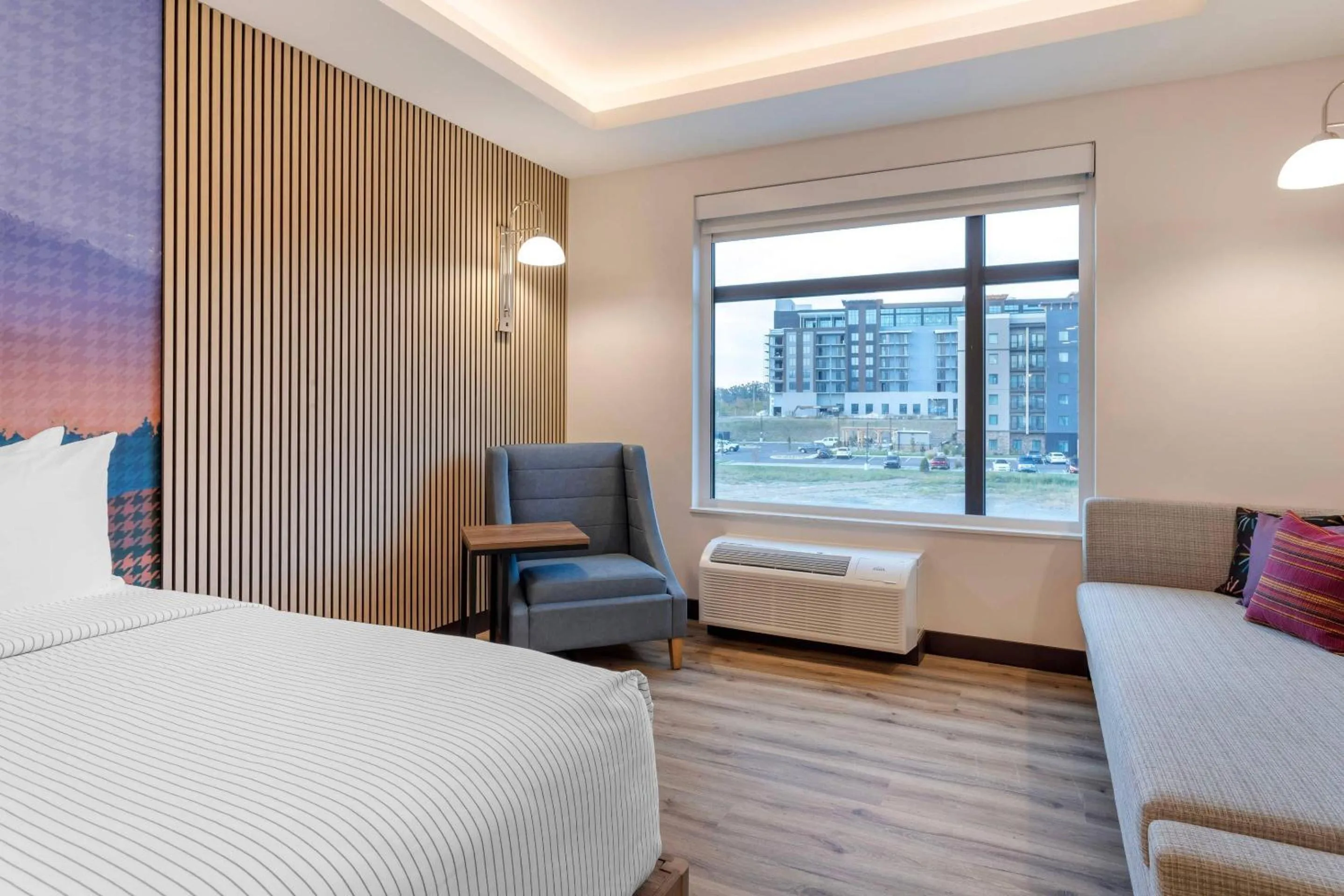 Bedroom, Bed in Cambria Hotel Pigeon Forge