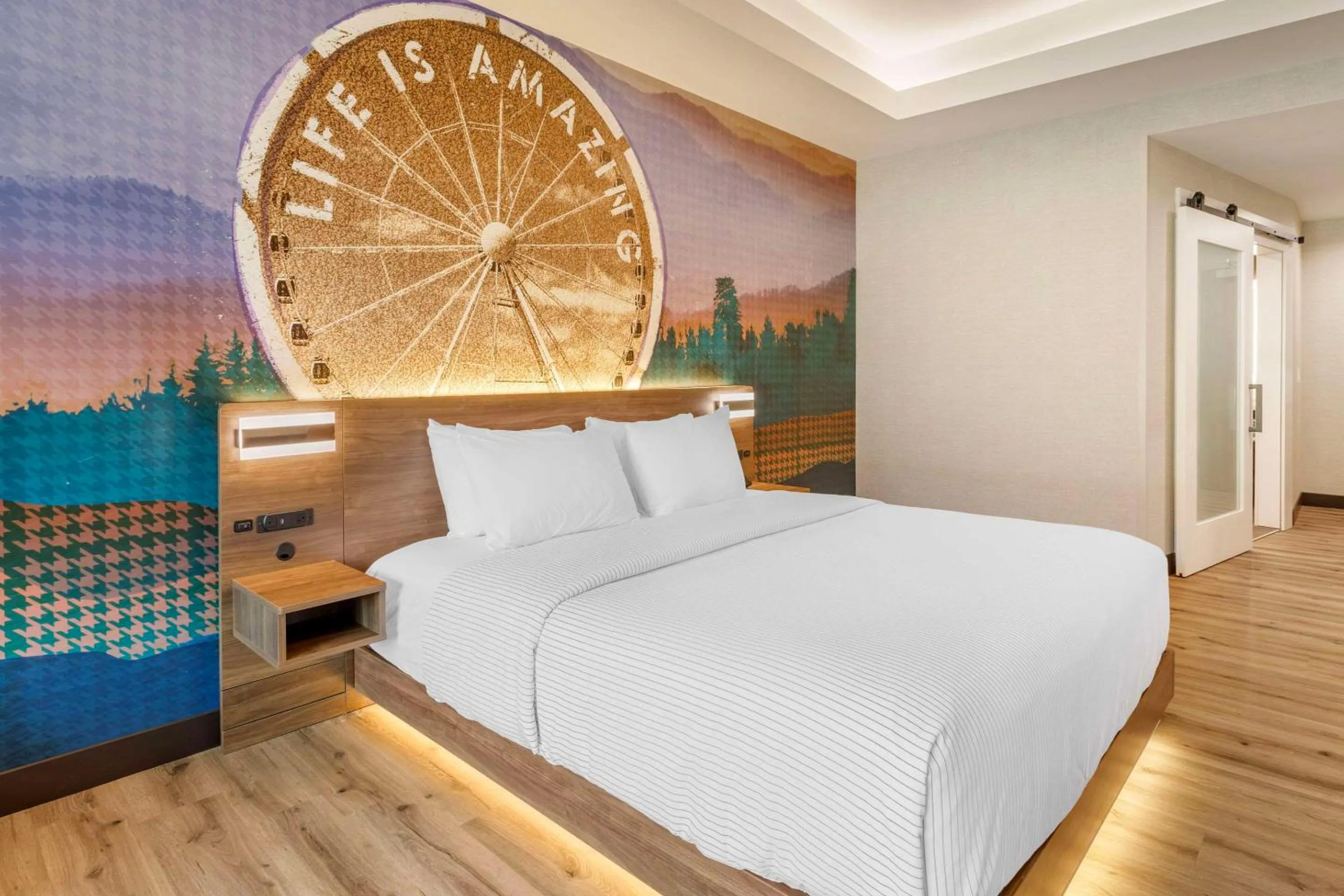 Bedroom, Bed in Cambria Hotel Pigeon Forge