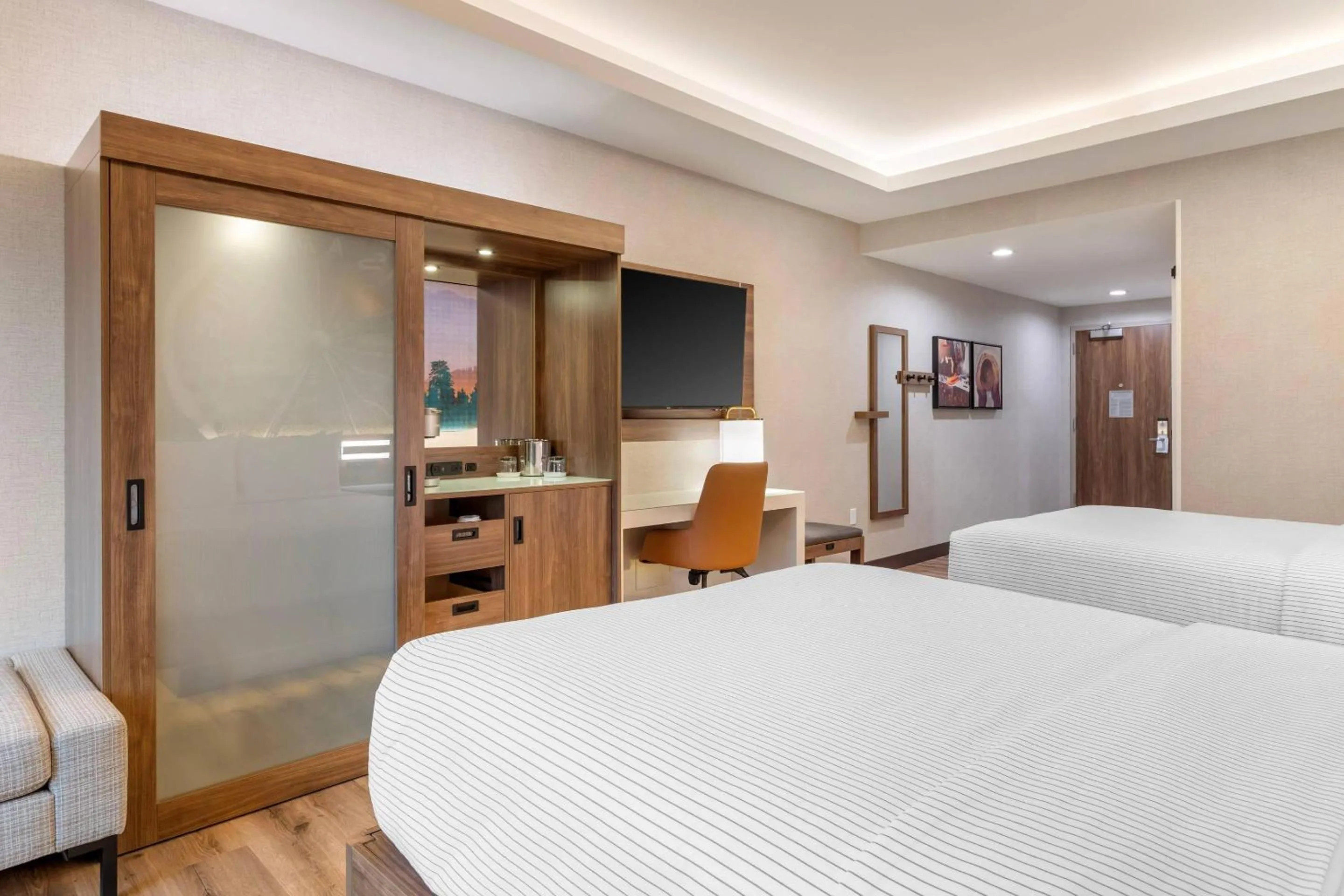 Bedroom, Bed in Cambria Hotel Pigeon Forge