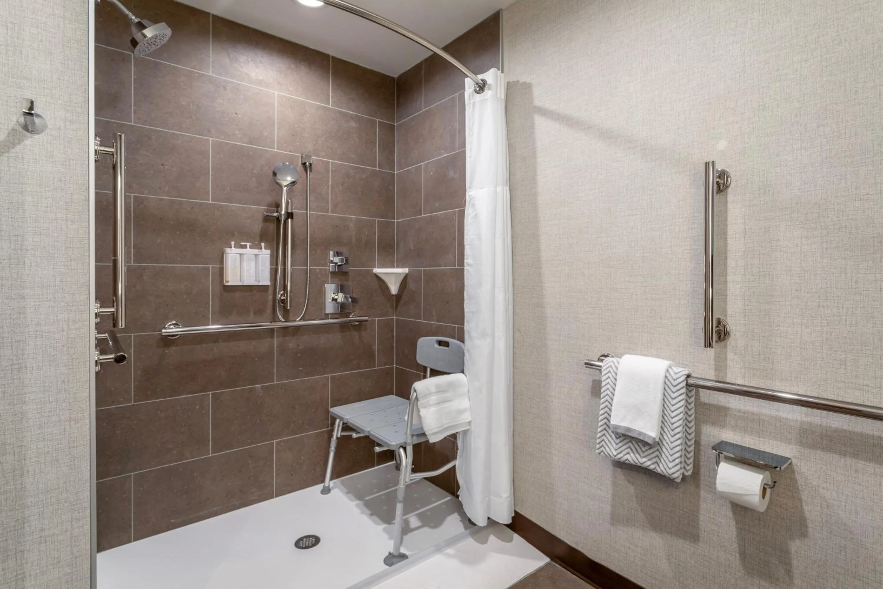 Shower in Cambria Hotel Pigeon Forge