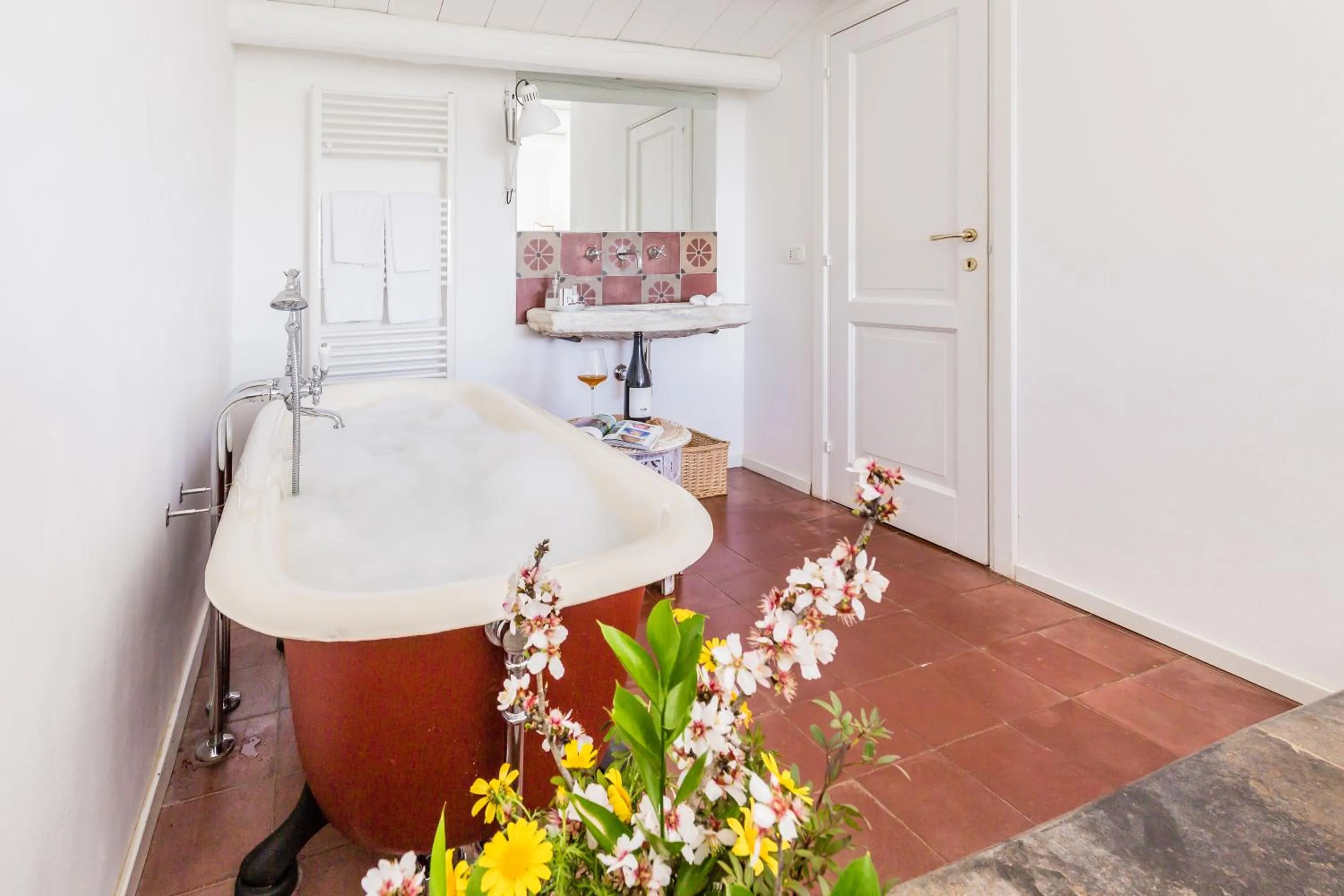 Bath in Baglio Occhipinti