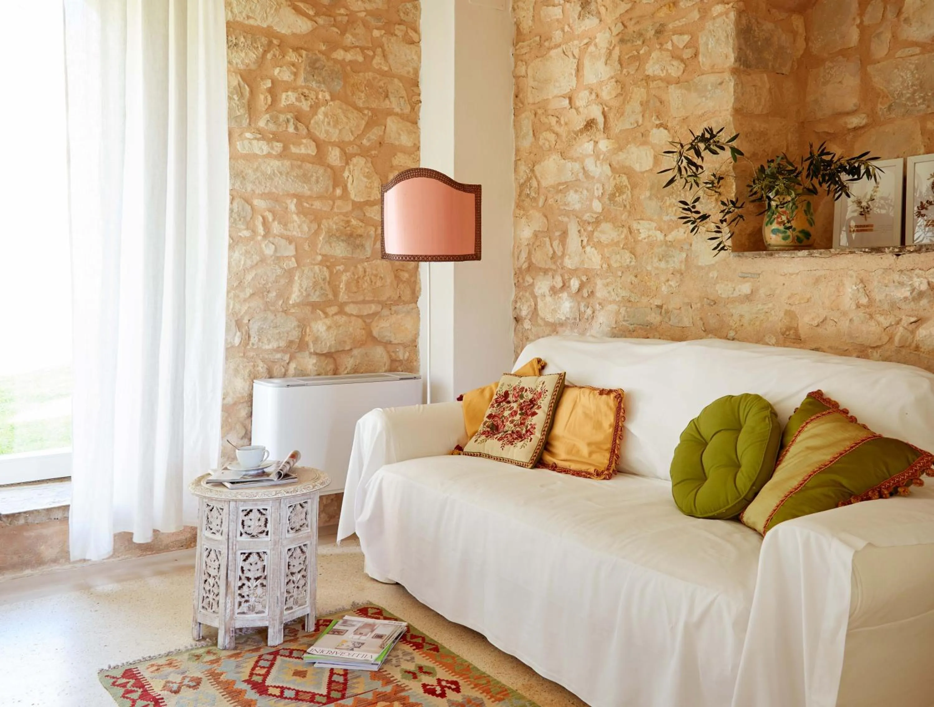 Living room, Bed in Baglio Occhipinti