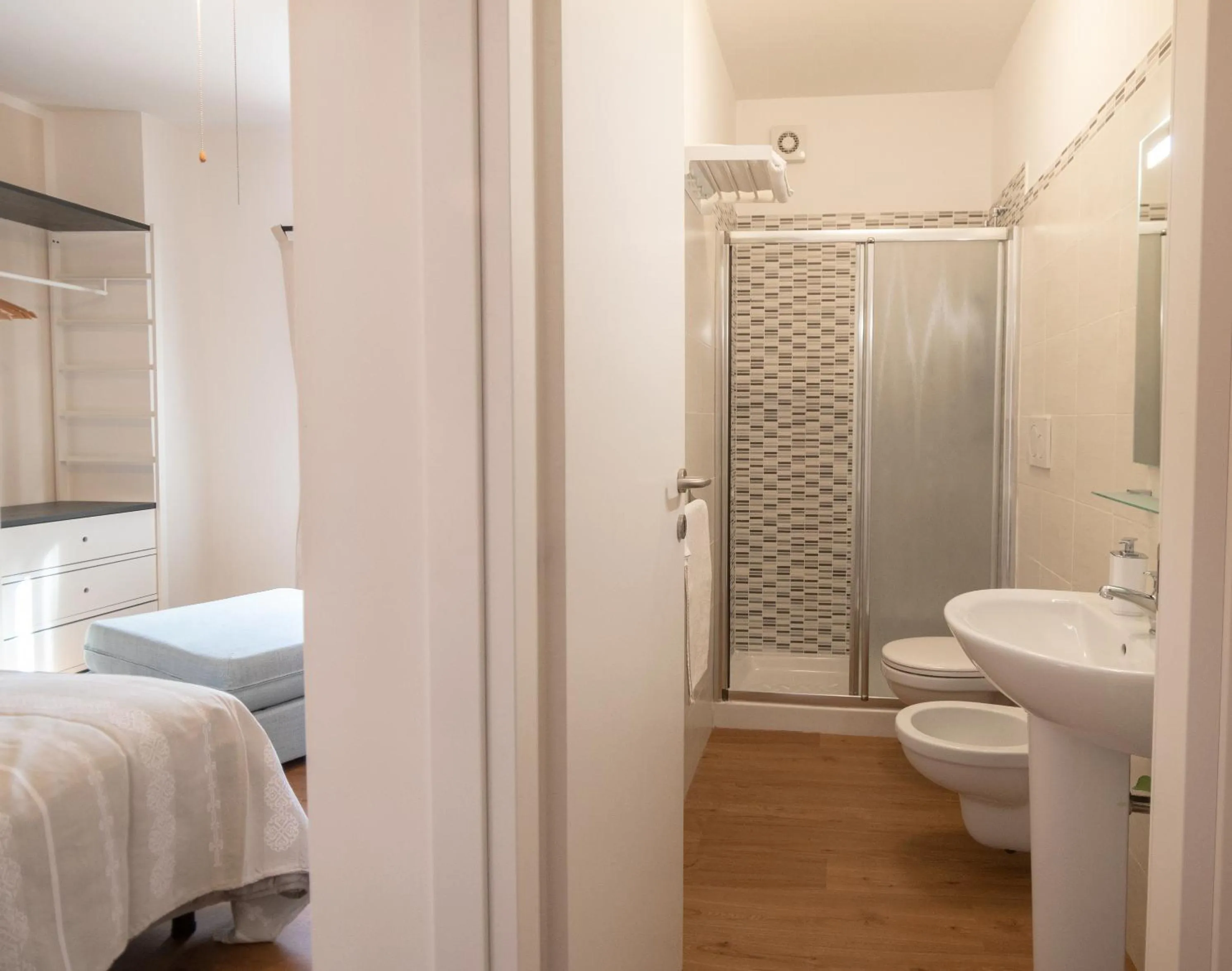 Bathroom, Bed in B&B Cantico Delle Creature