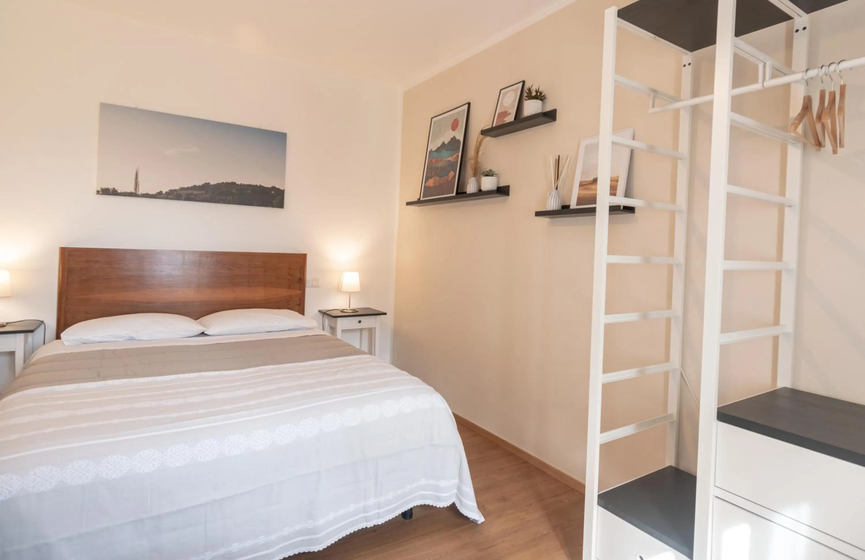 Photo of the whole room, Bed in B&B Cantico Delle Creature