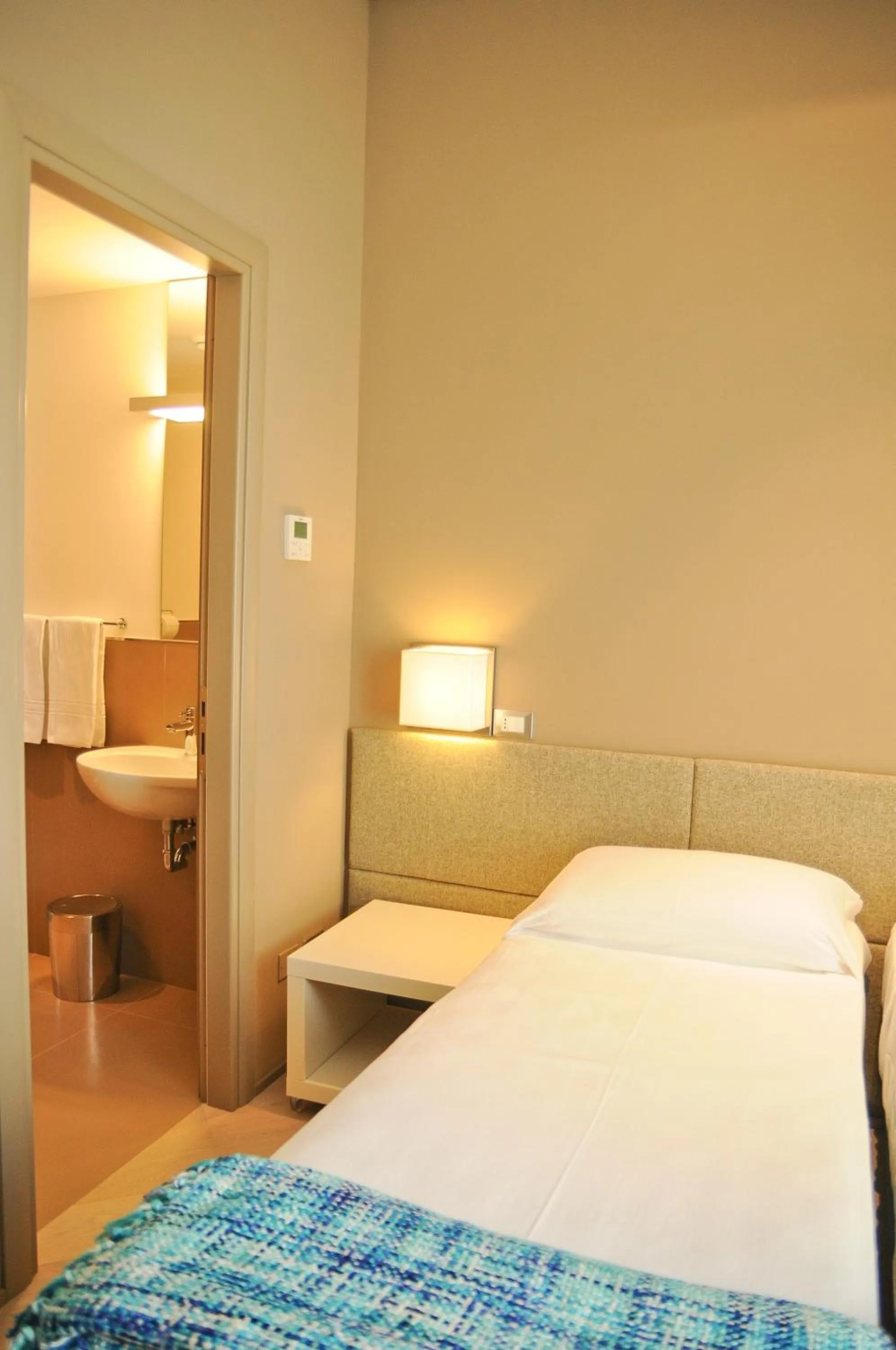 Bedroom, Bed in B&B Carini 58