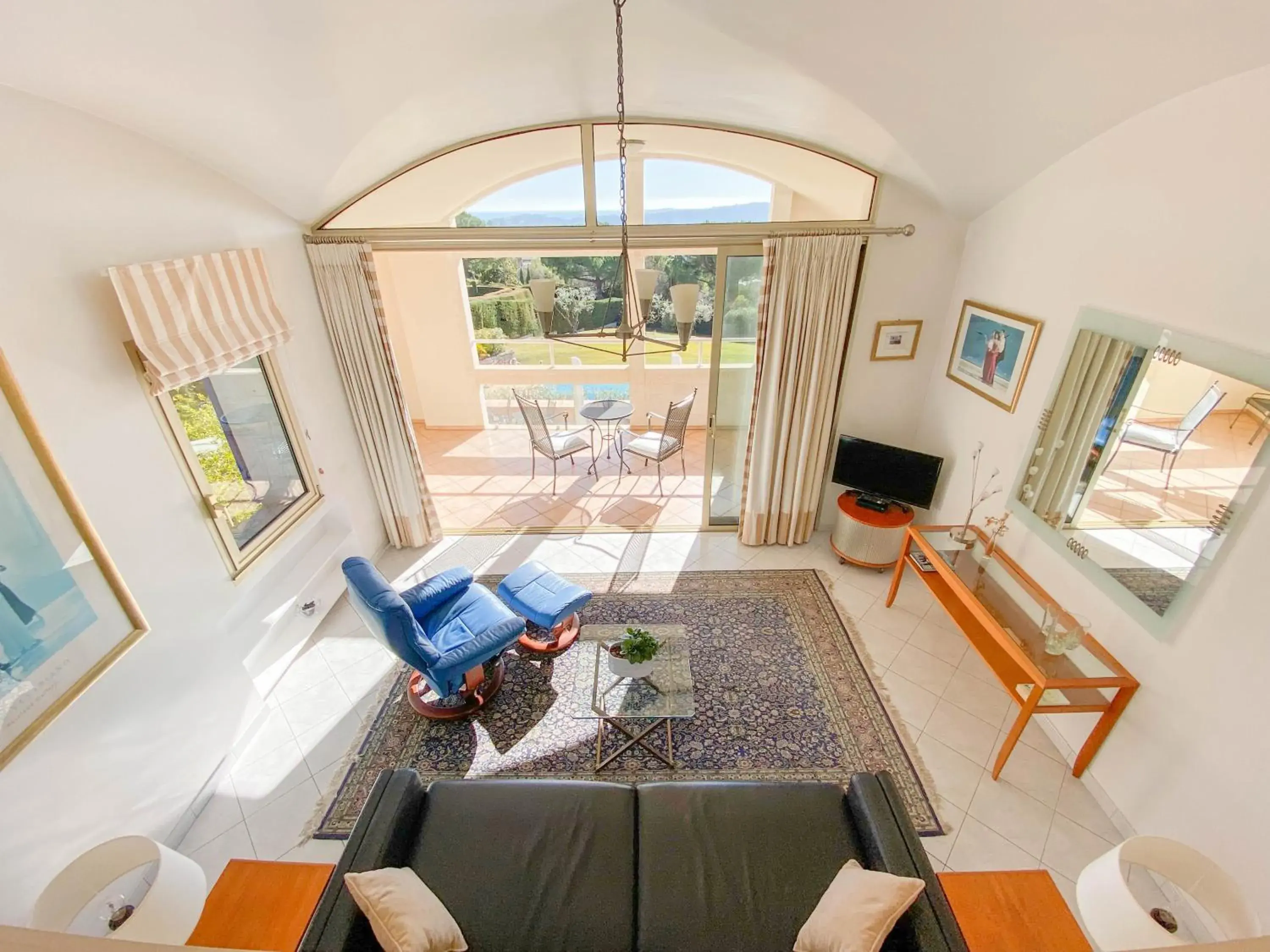 Deluxe Suite with Sea View in Villa Saint Maxime Deluxe Suite with Sea View in Villa Saint Maxime