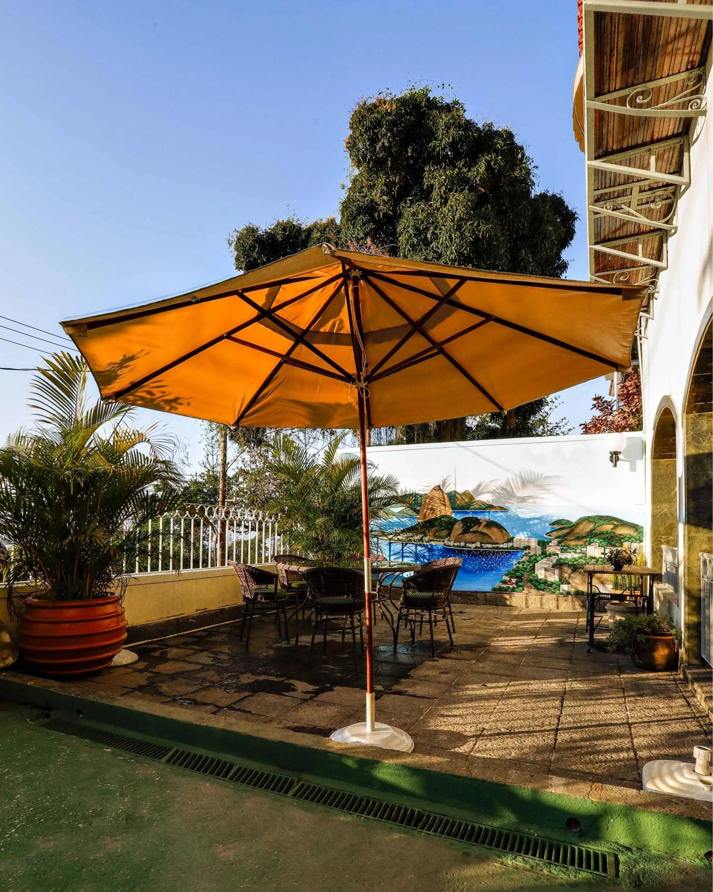Dining area in Inn House Santa Teresa