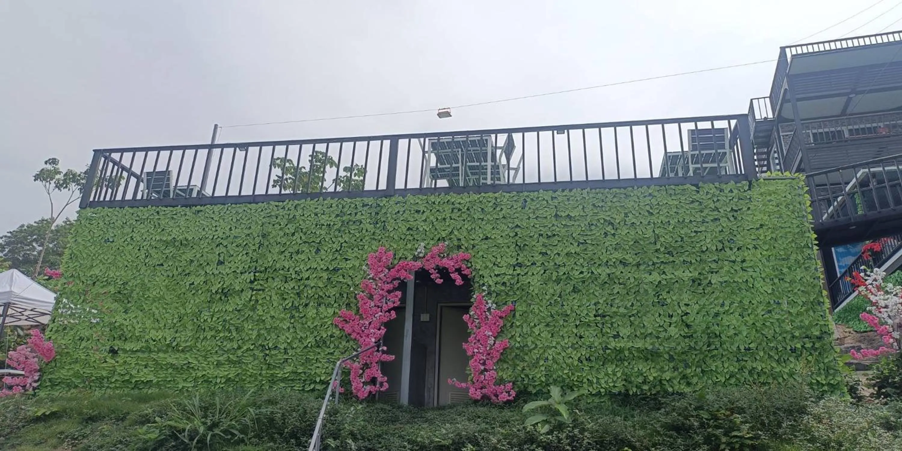 Property building in Ice Hill