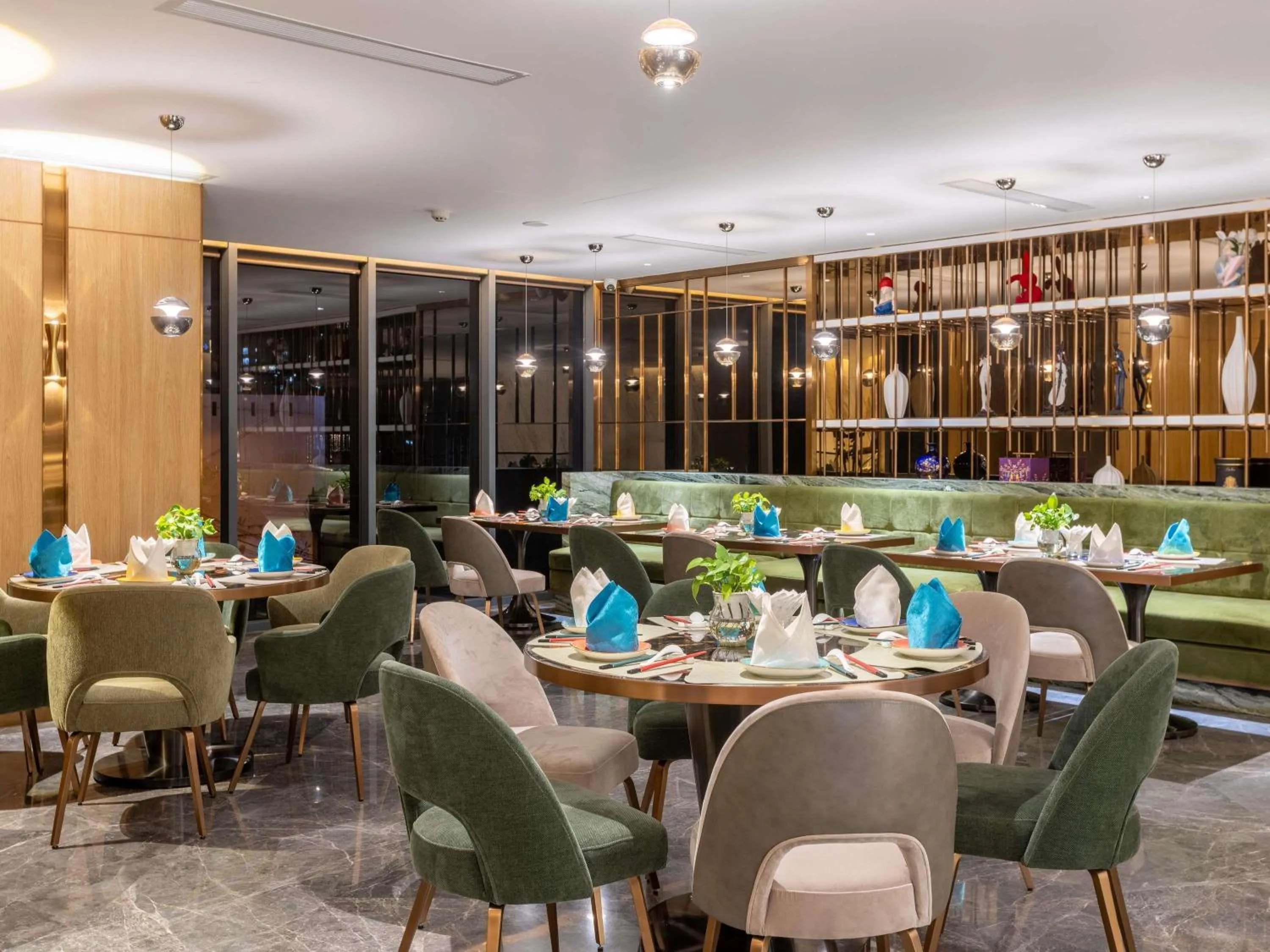 Restaurant/places to eat in The Morning Glow - Handwritten Collection