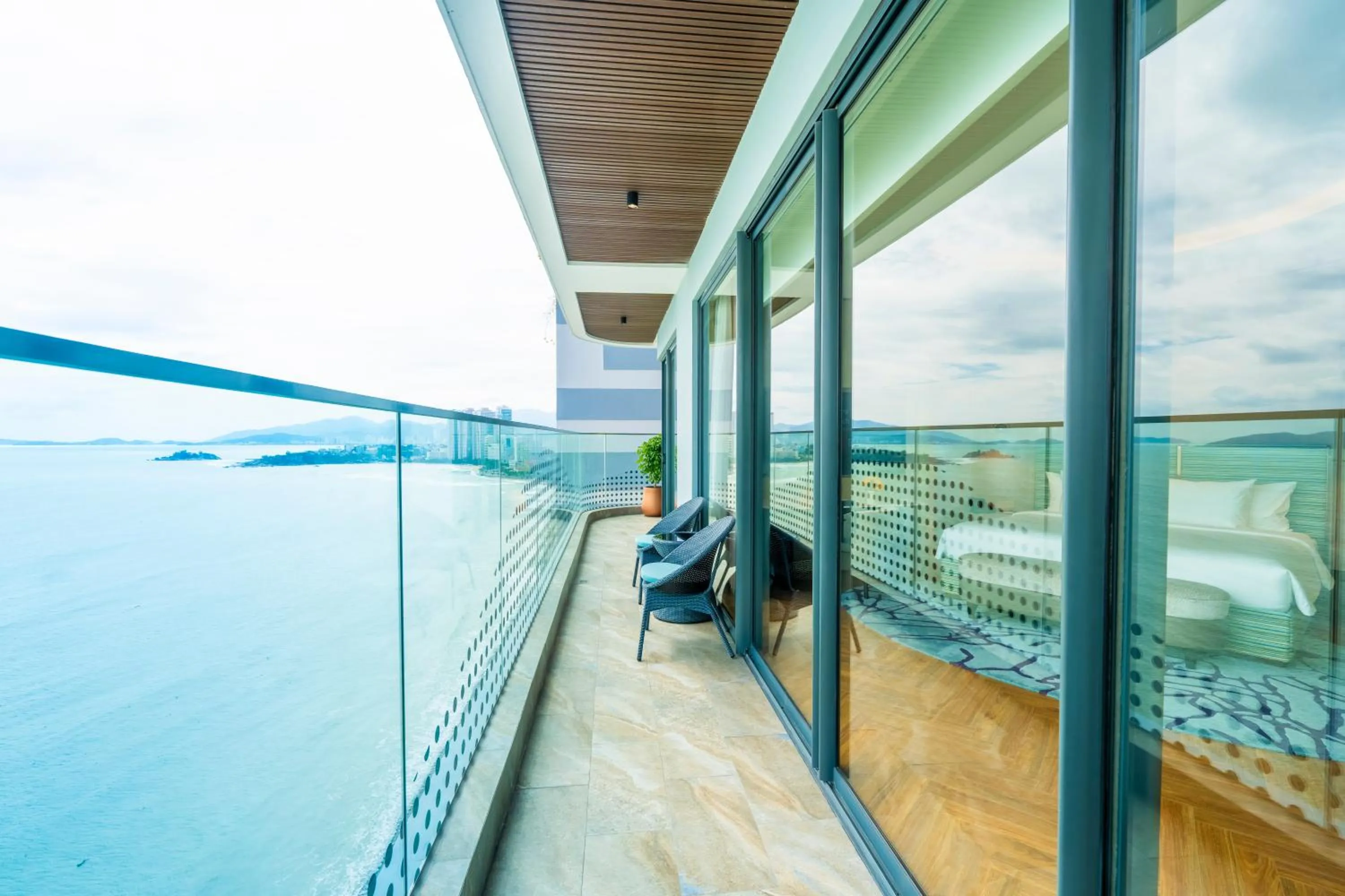 Beach in The Morning Glow - Handwritten Collection