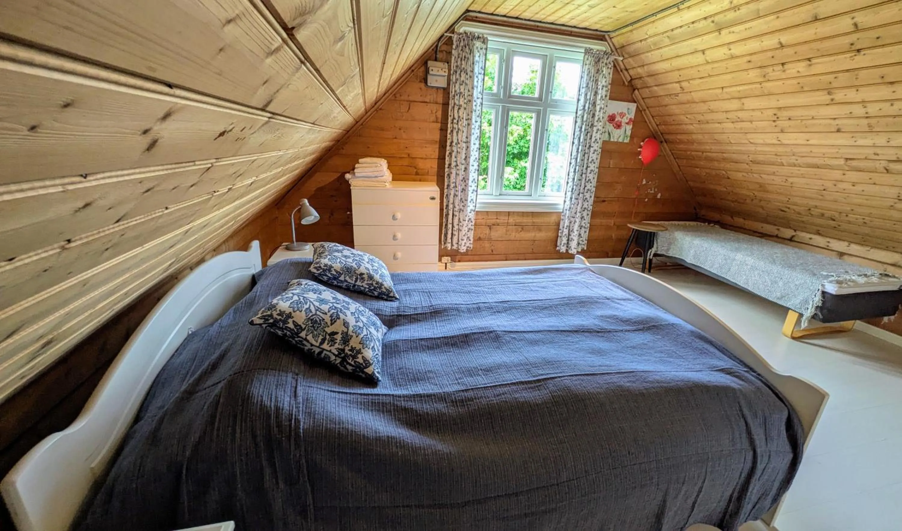 Bedroom, Bed in Dønhaug Gjestegard