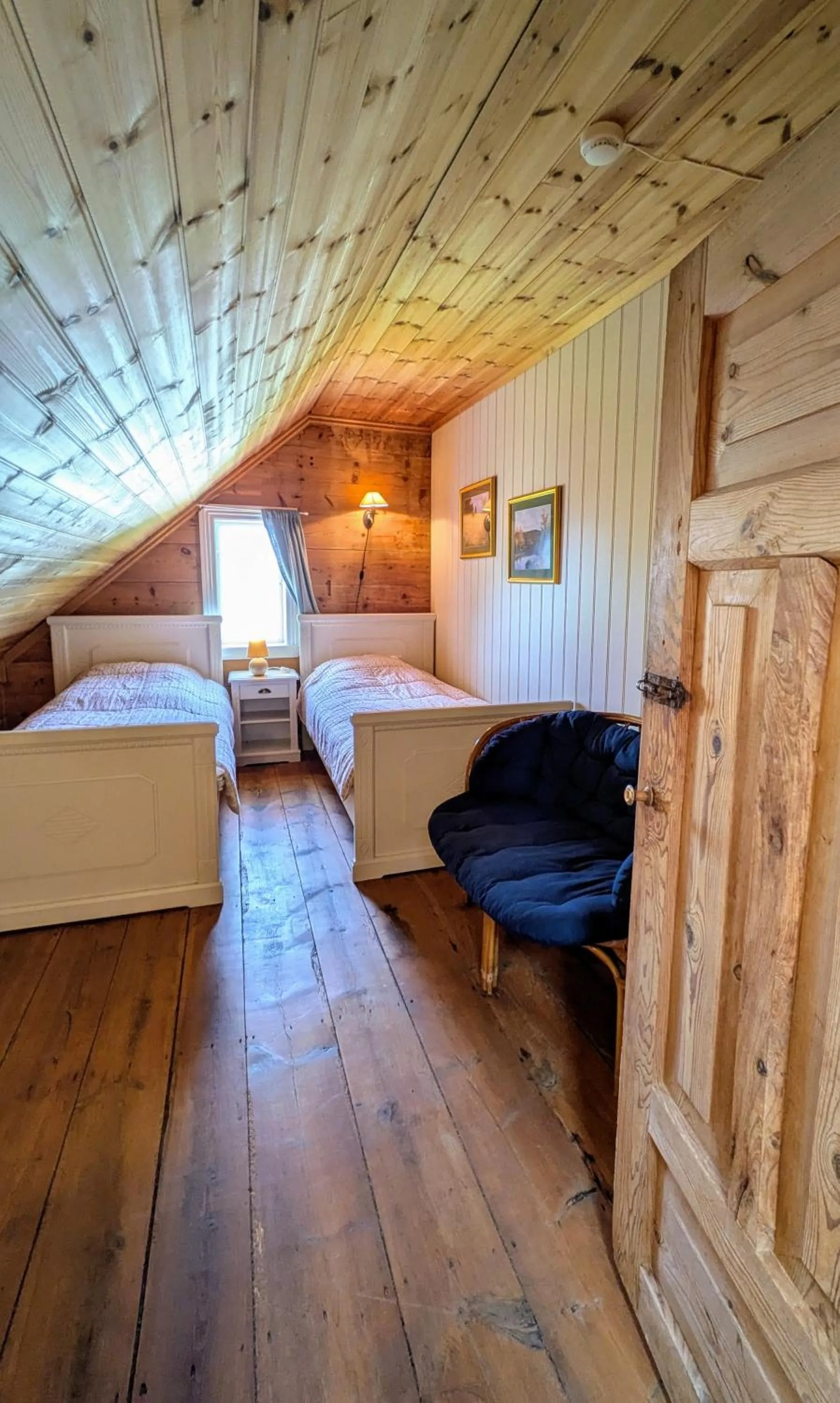 Bedroom, Bed in Dønhaug Gjestegard