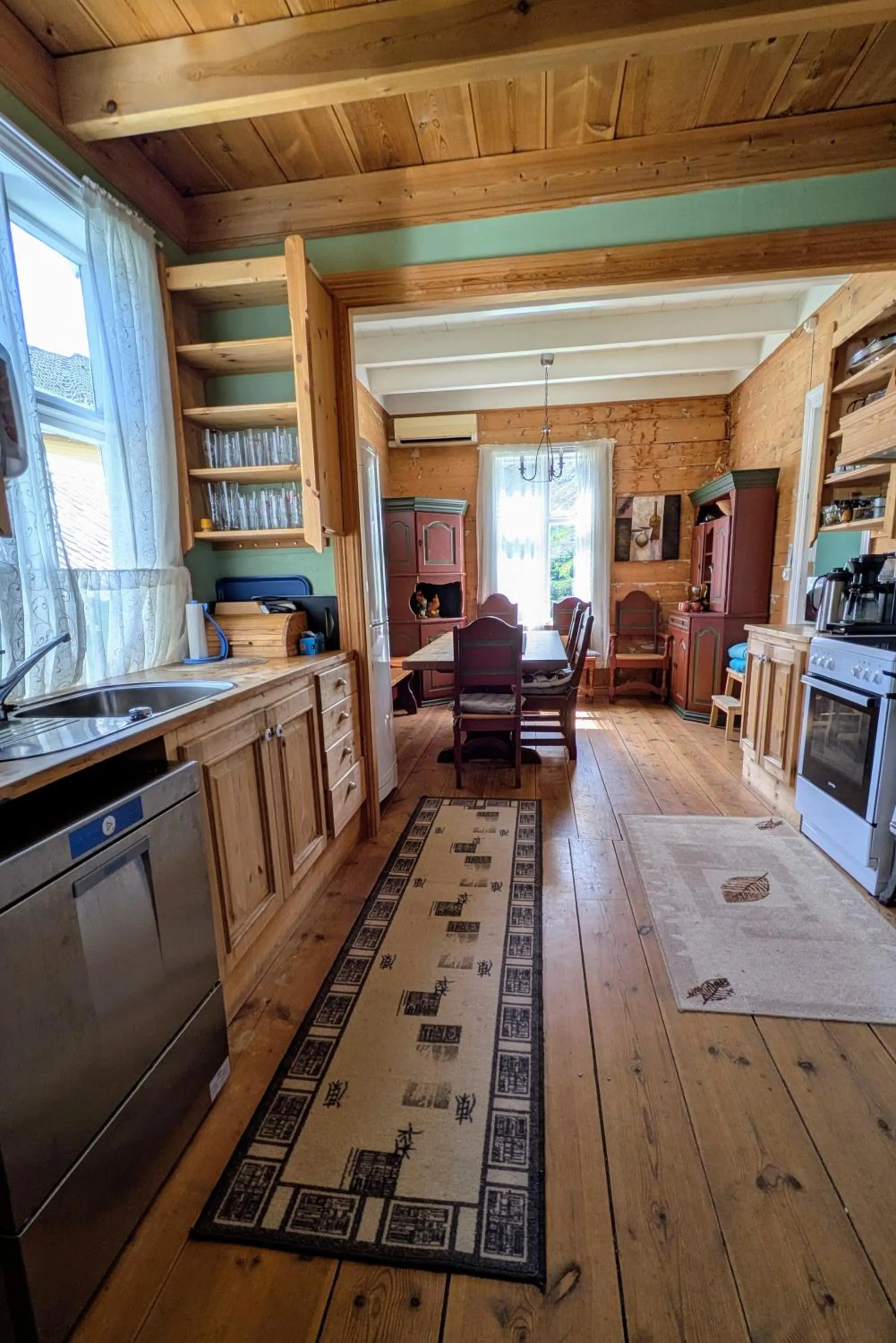 Kitchen or kitchenette in Dønhaug Gjestegard