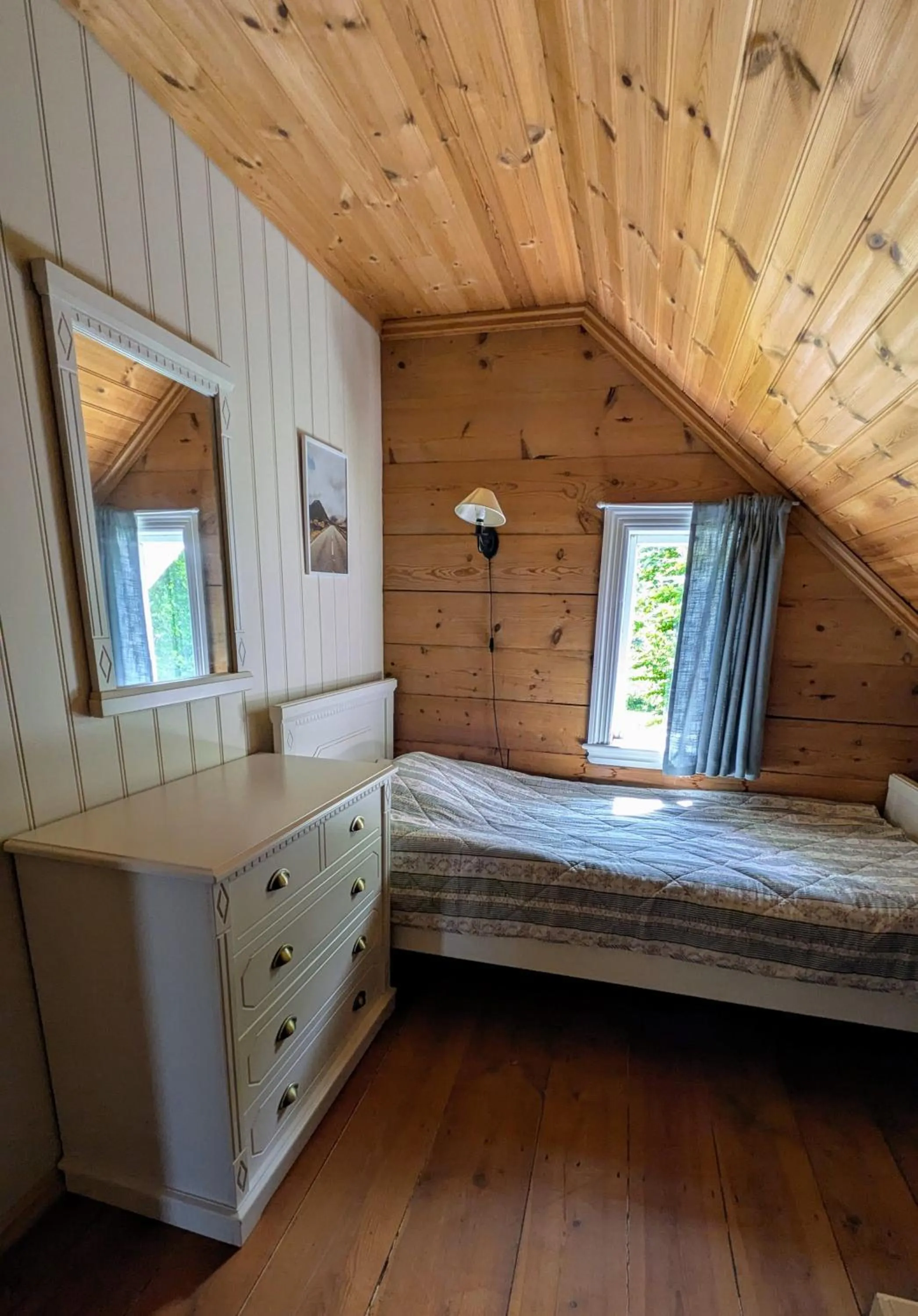 Bedroom, Bed in Dønhaug Gjestegard