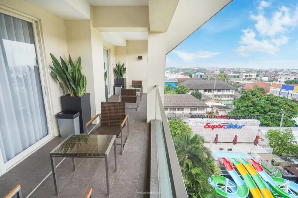Balcony/Terrace in Eastparc Hotel Yogyakarta