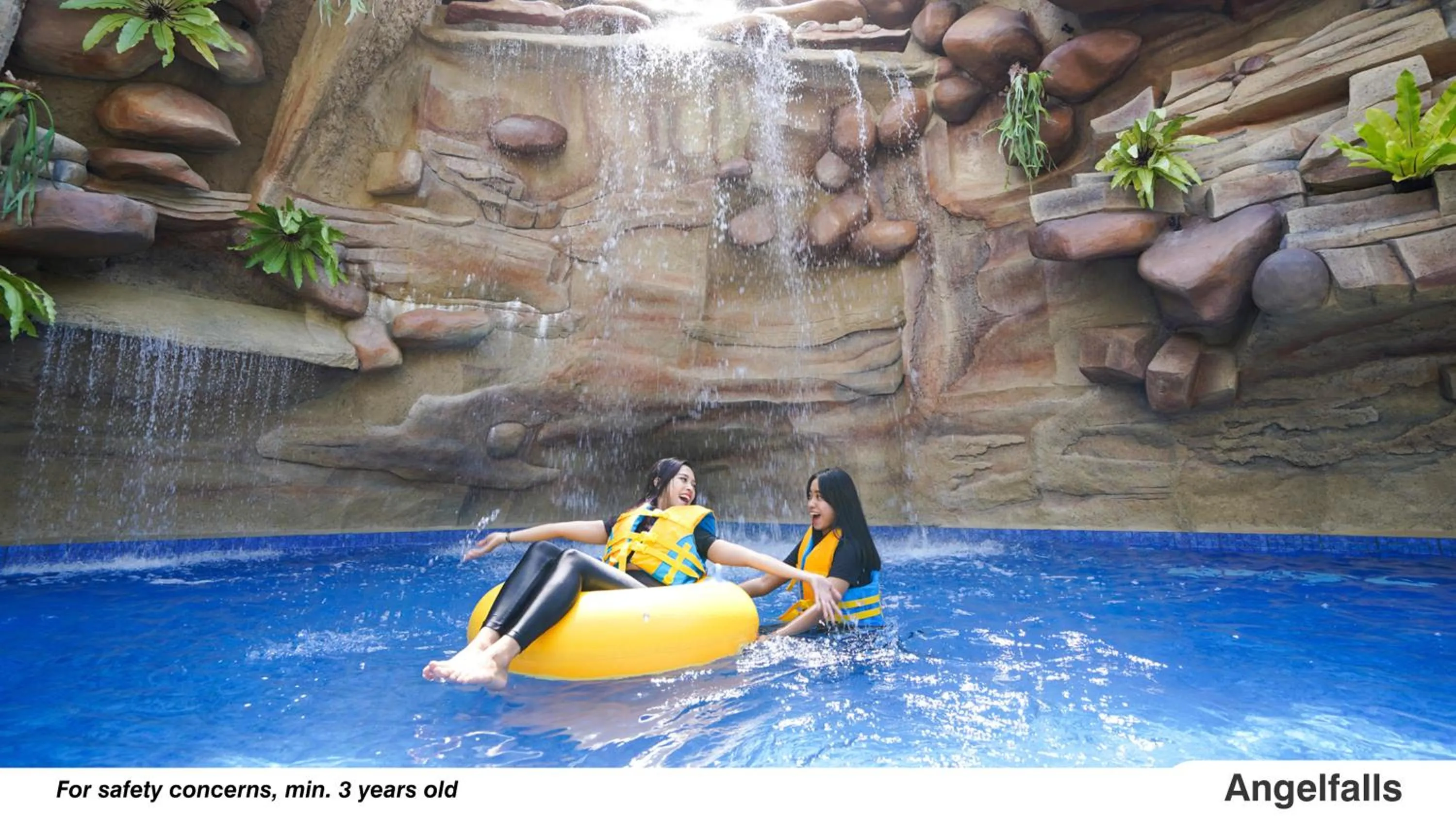 Aqua park in Eastparc Hotel Yogyakarta