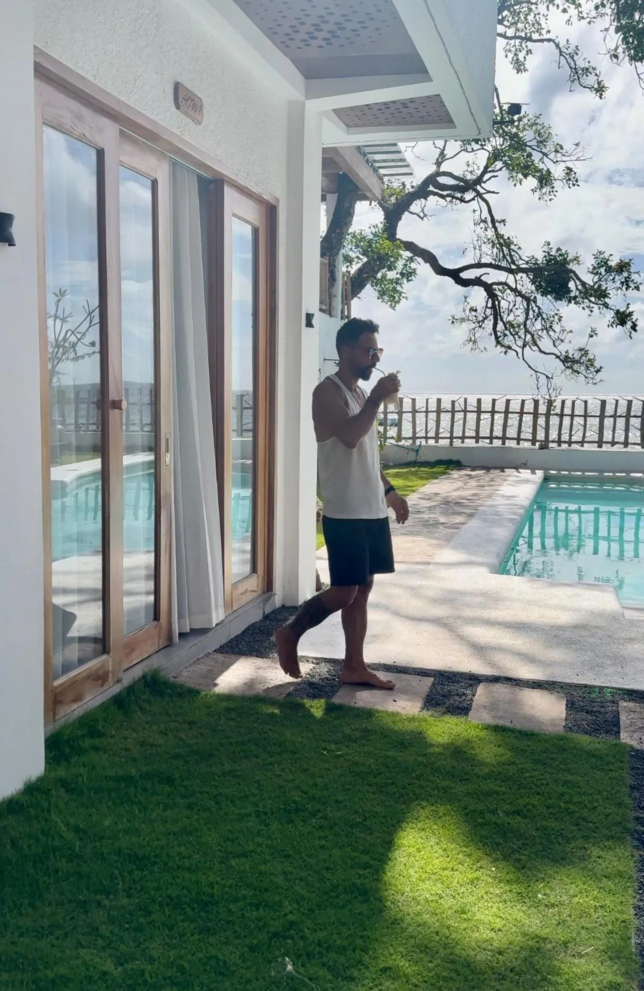 Restaurant/places to eat in E-Fun Dive Resort