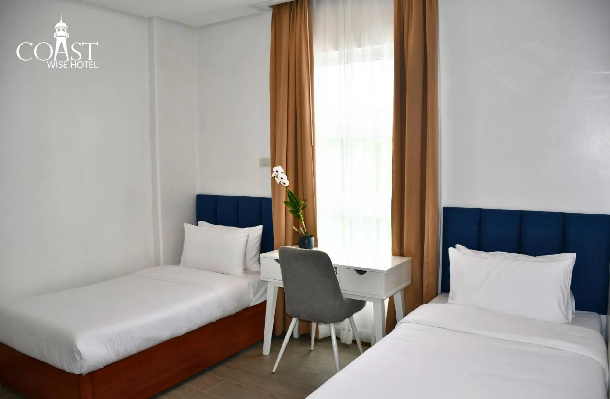 Bed in Coast Wise Hotel Dumaguete