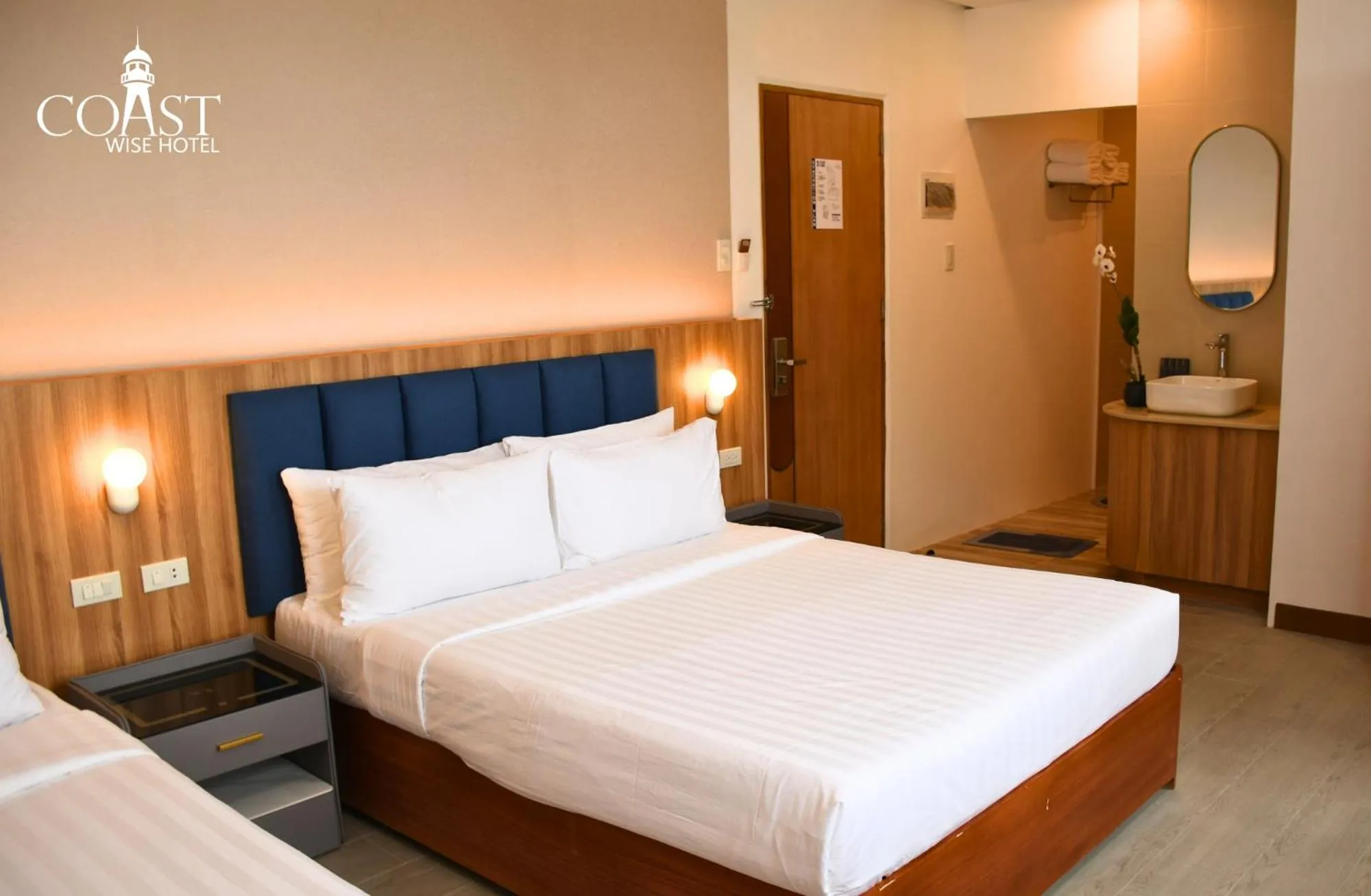 Bed in Coast Wise Hotel Dumaguete