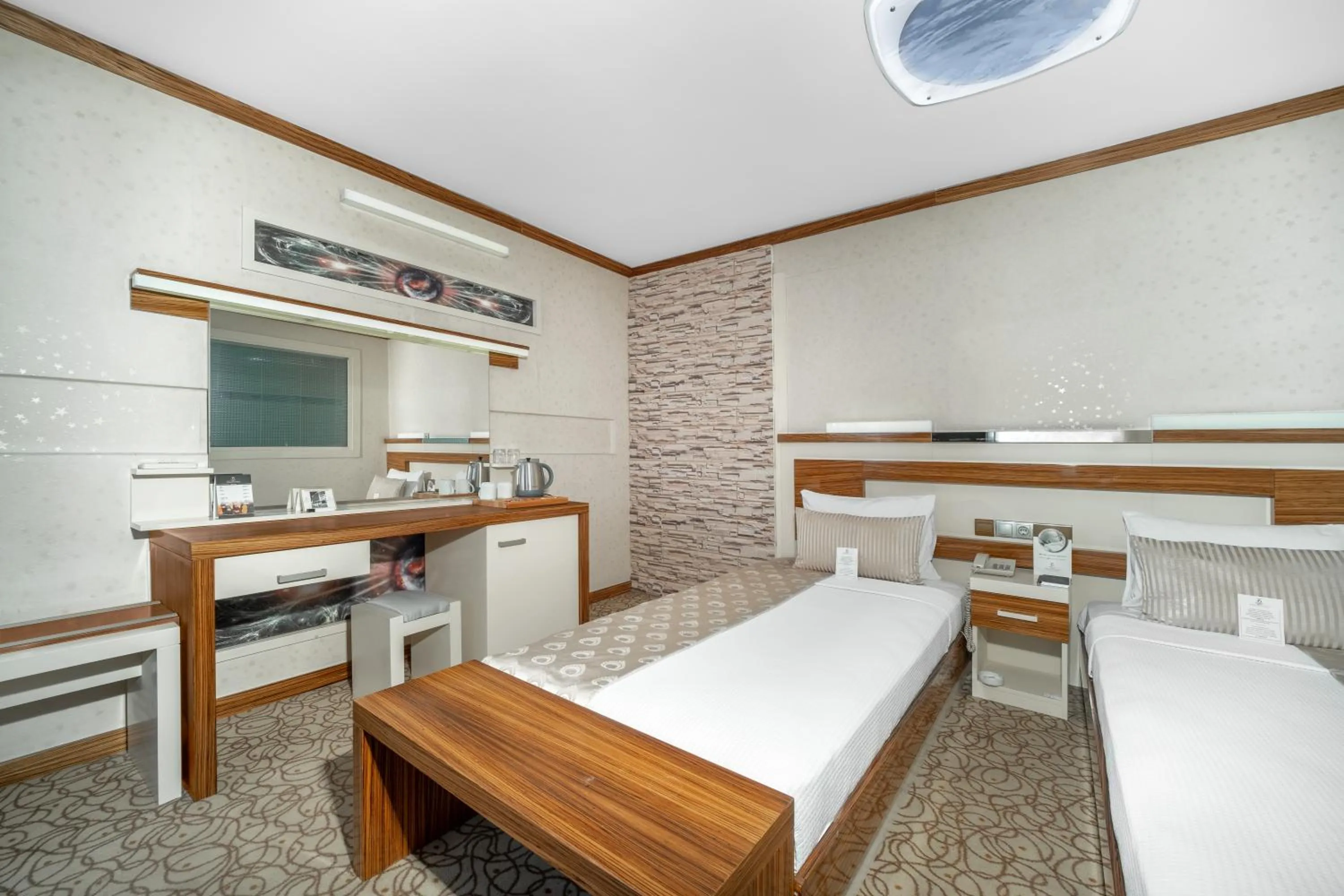 Photo of the whole room, Bed in Oğlakcıoğlu Park Otel