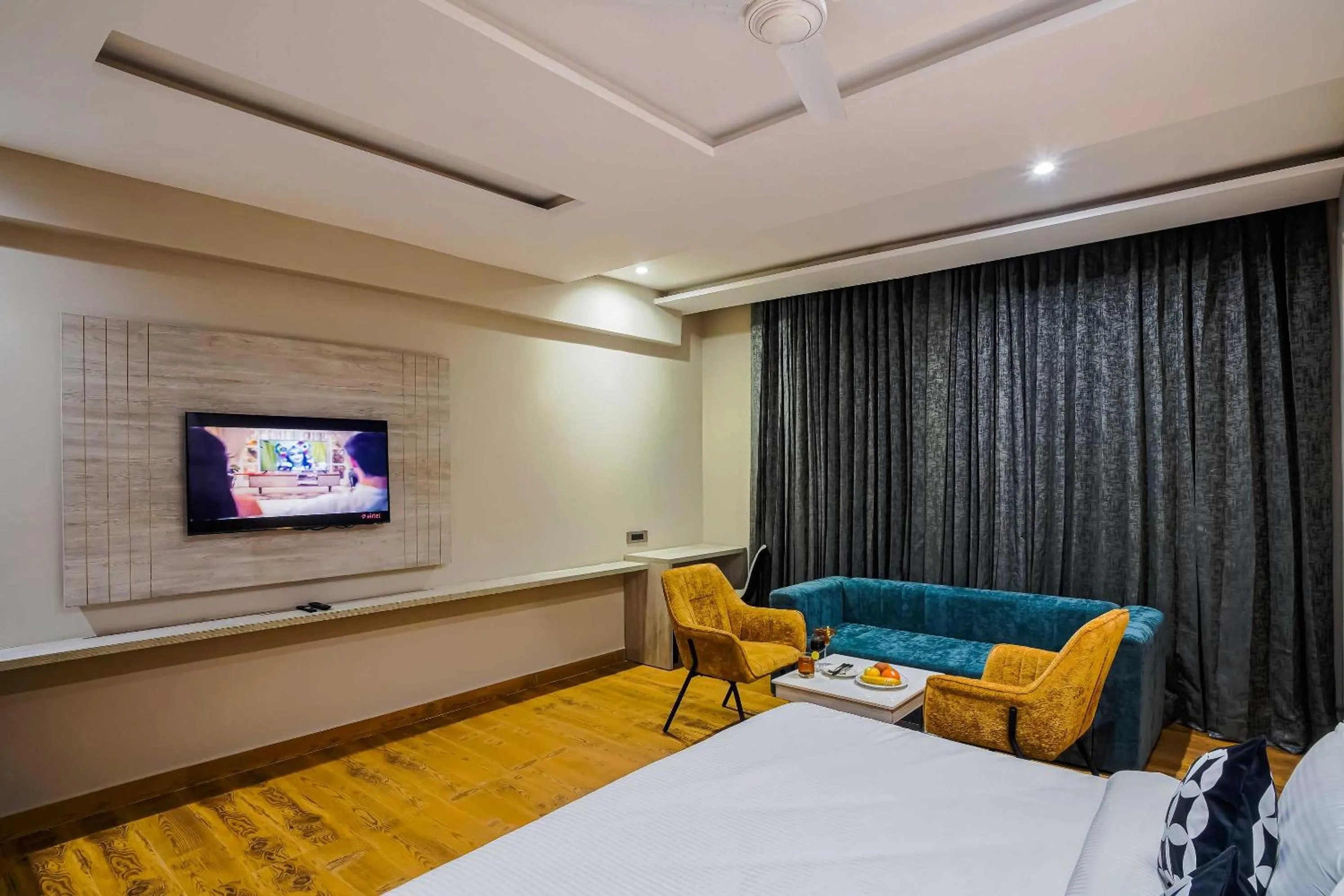 Bedroom, Bed in Clubhouse Hotel by CheckIn Chandigarh Mohali