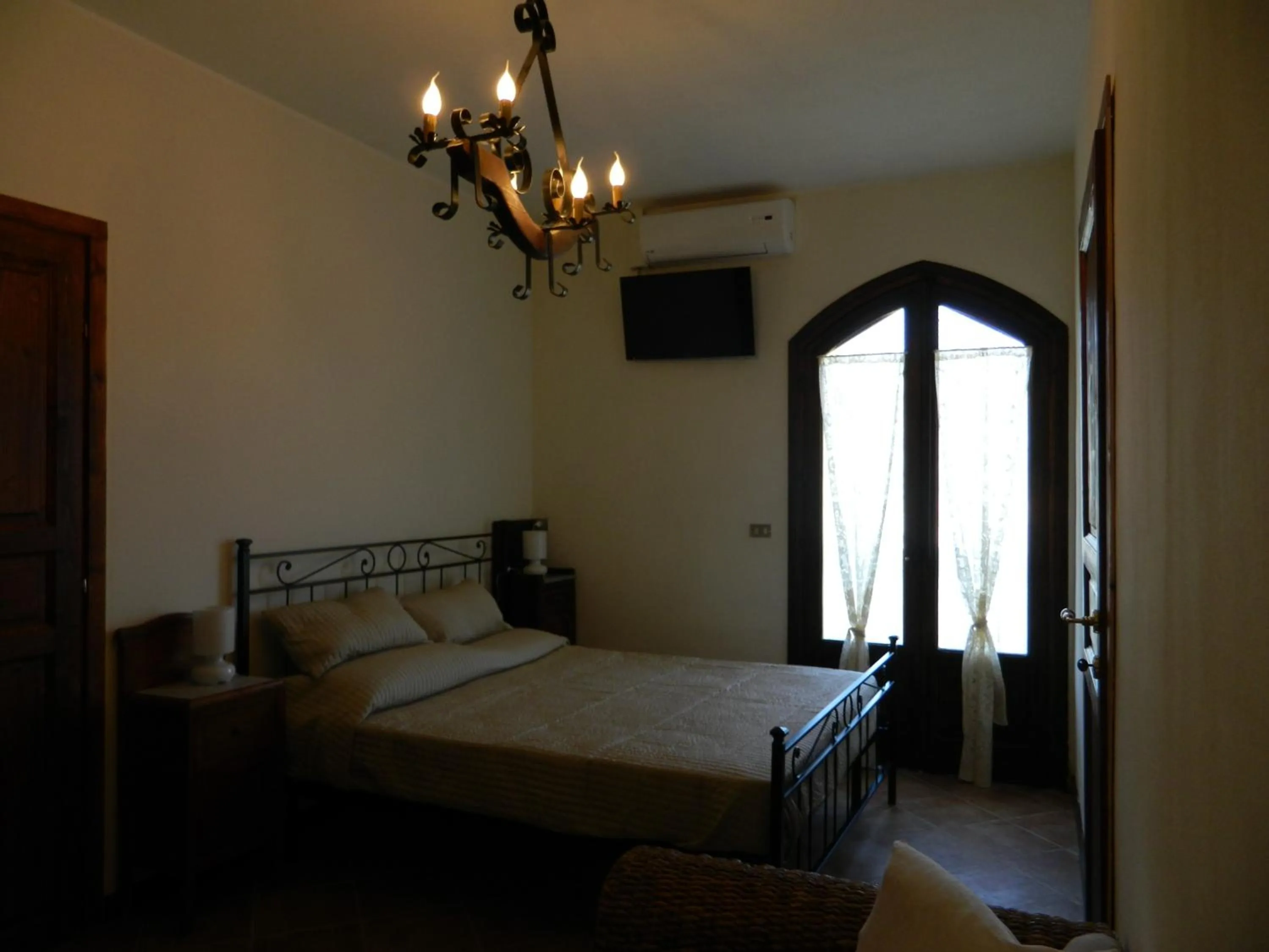 Photo of the whole room, Bed in Castello