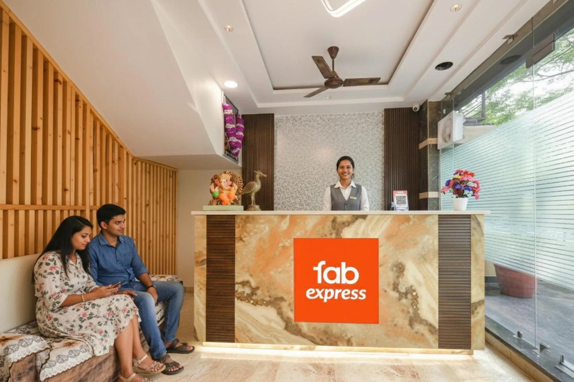 Lobby or reception in FabHotel Golden Tree