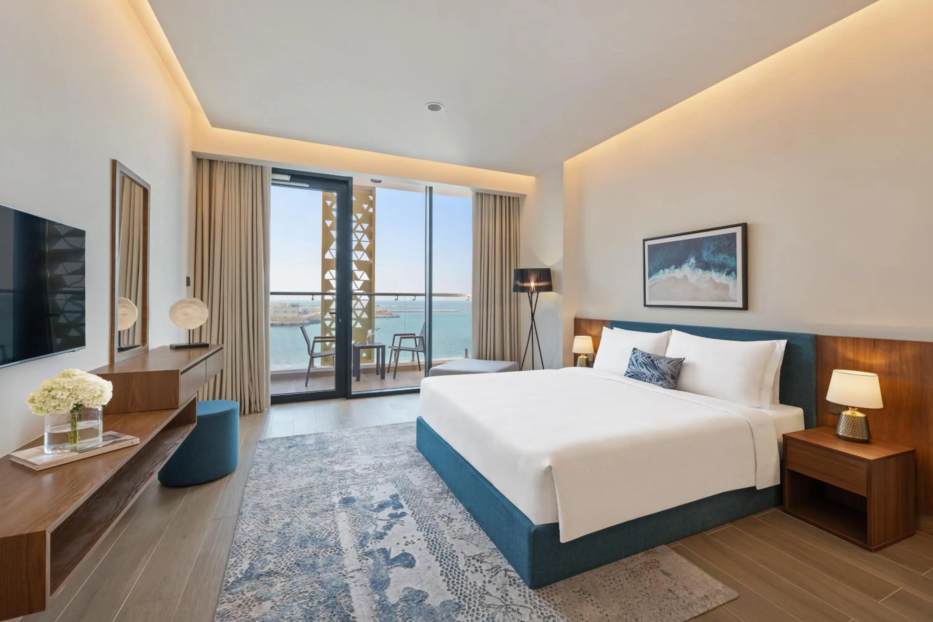 Bedroom, Bed in Beach Bay Hotel Mirfa