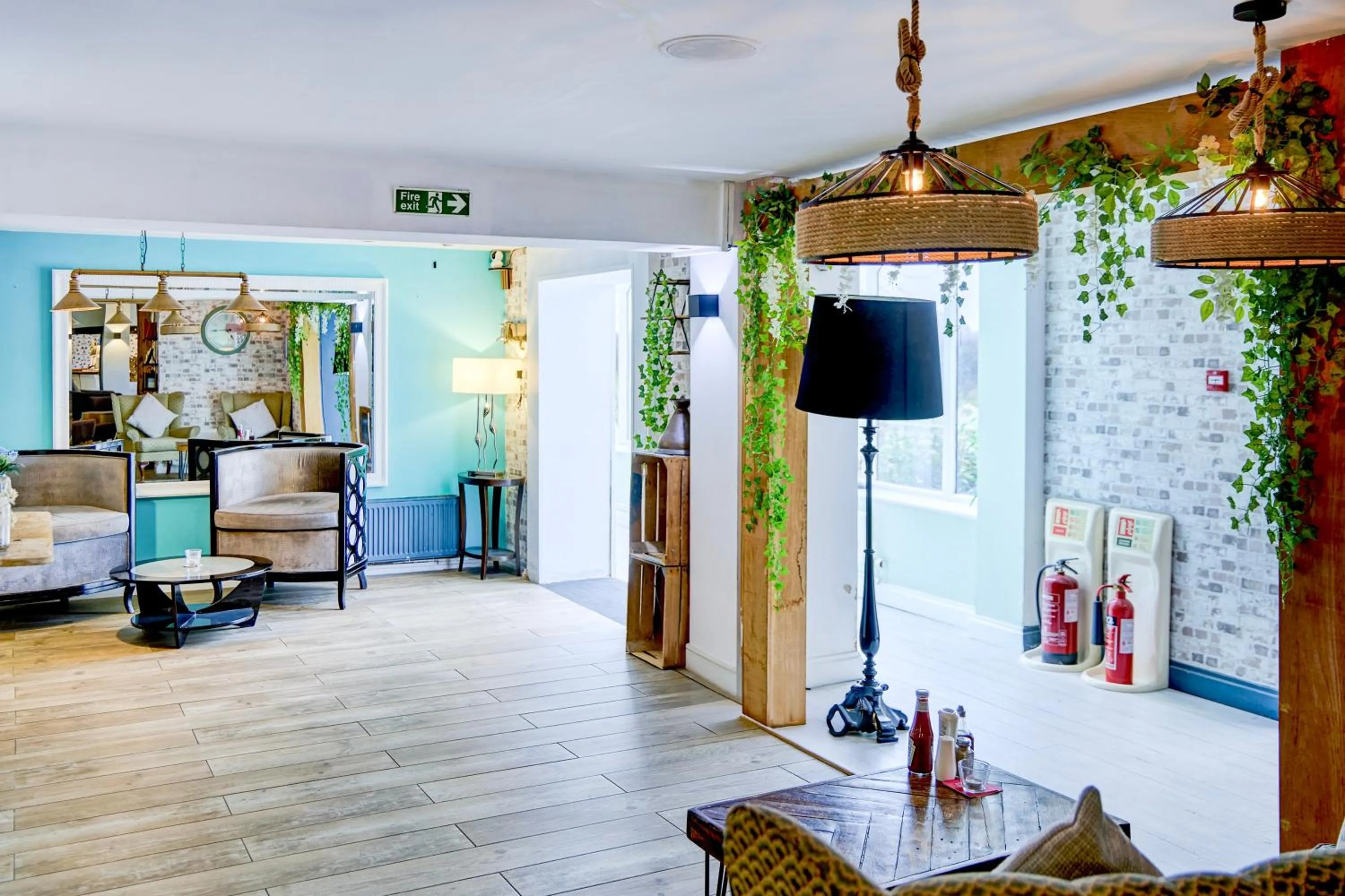 Lobby or reception in Warwickshire Park Hotel Kenilworth by Belvilla