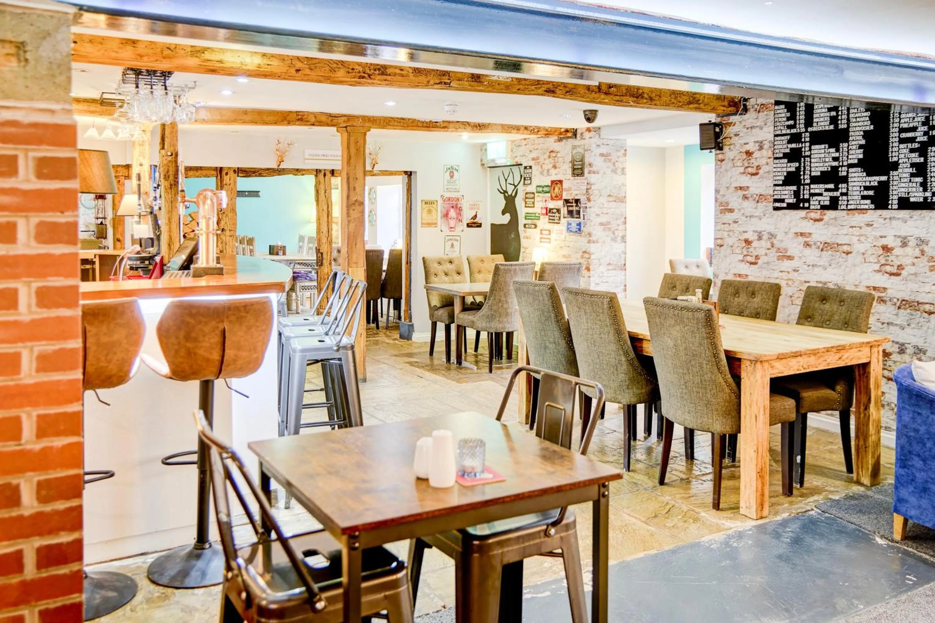 Lobby or reception in Warwickshire Park Hotel Kenilworth by Belvilla