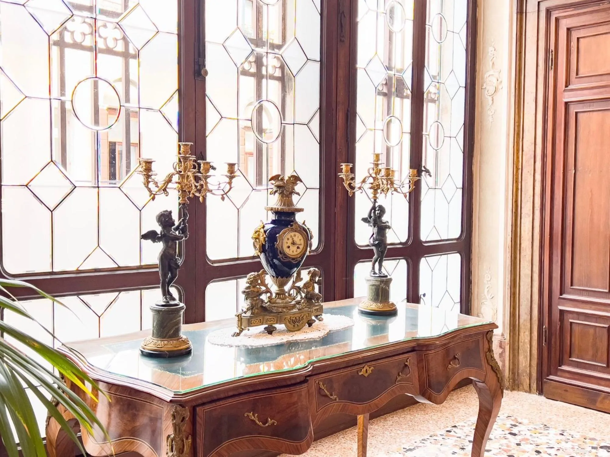 Decorative detail in Hotel Ai Cavalieri di Venezia