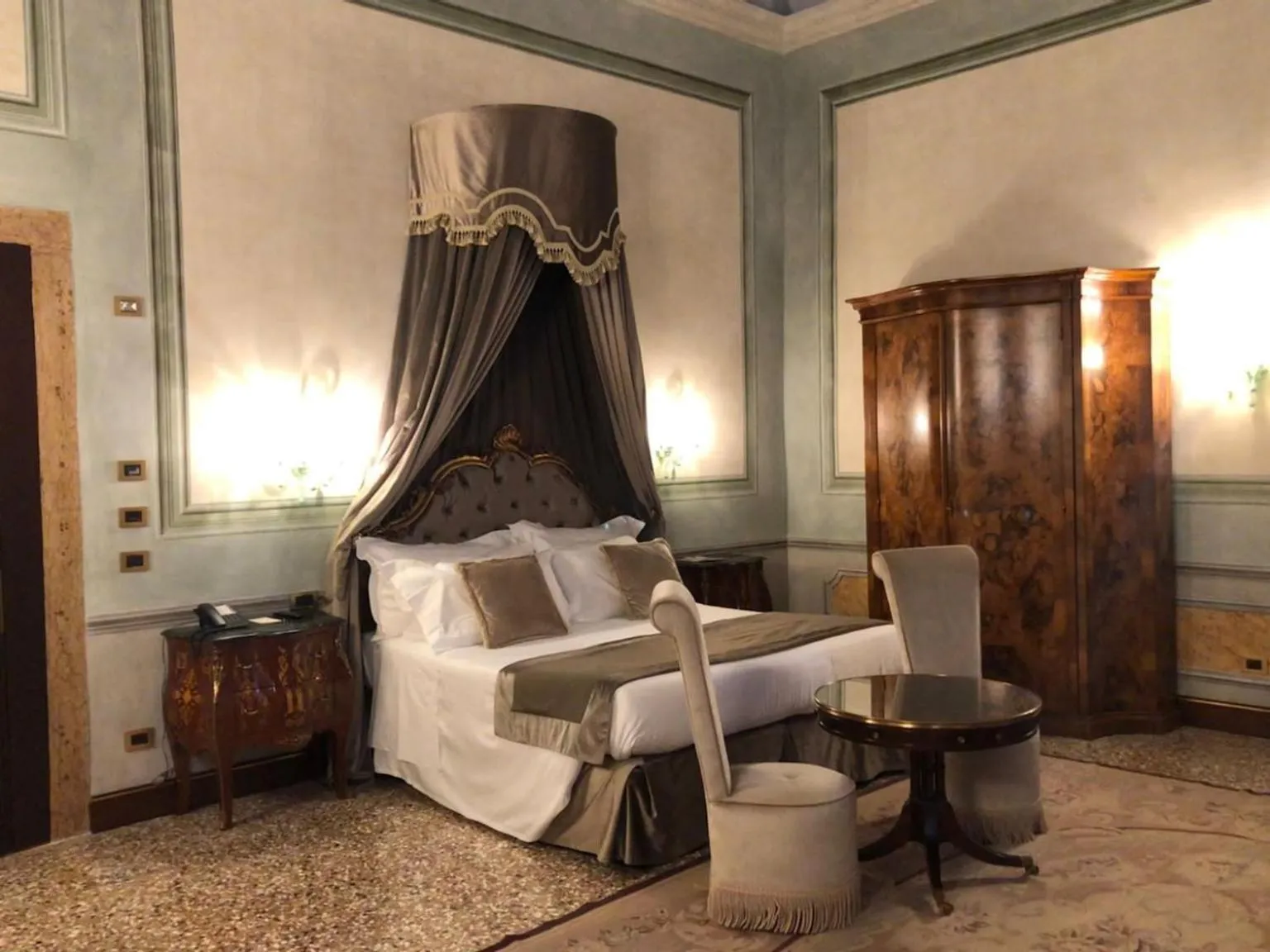 Bedroom in Hotel Ai Cavalieri di Venezia