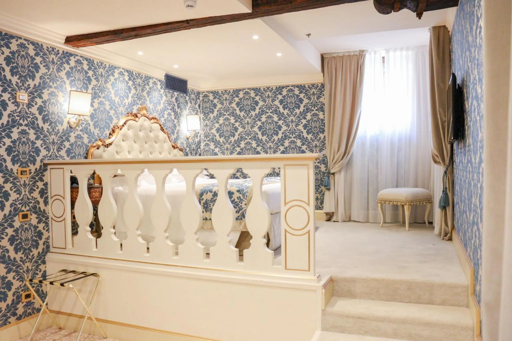 Bed in Hotel Ai Cavalieri di Venezia