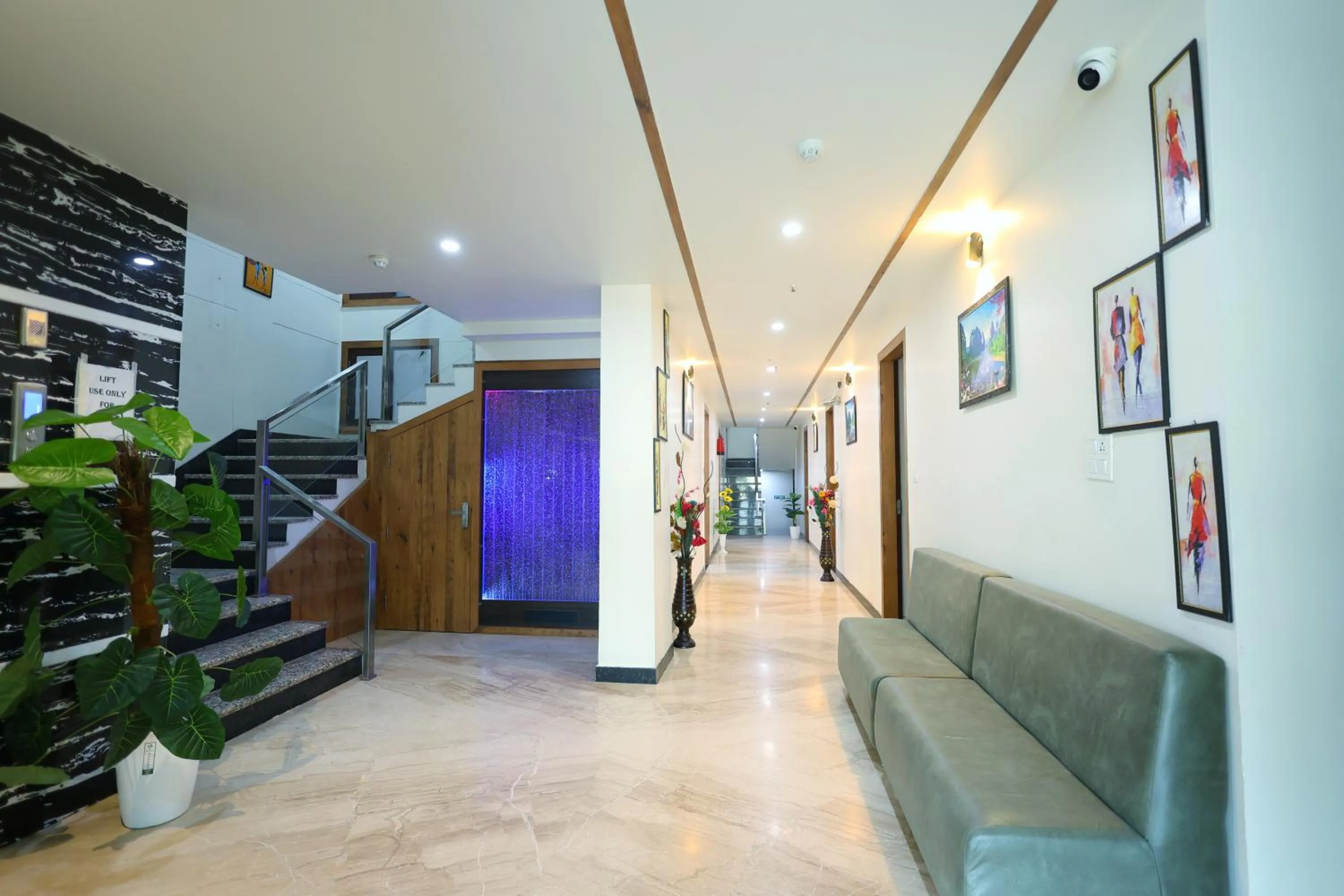 Lobby or reception in The Crown Hotel Agra near Taj Mahal & Restaurant