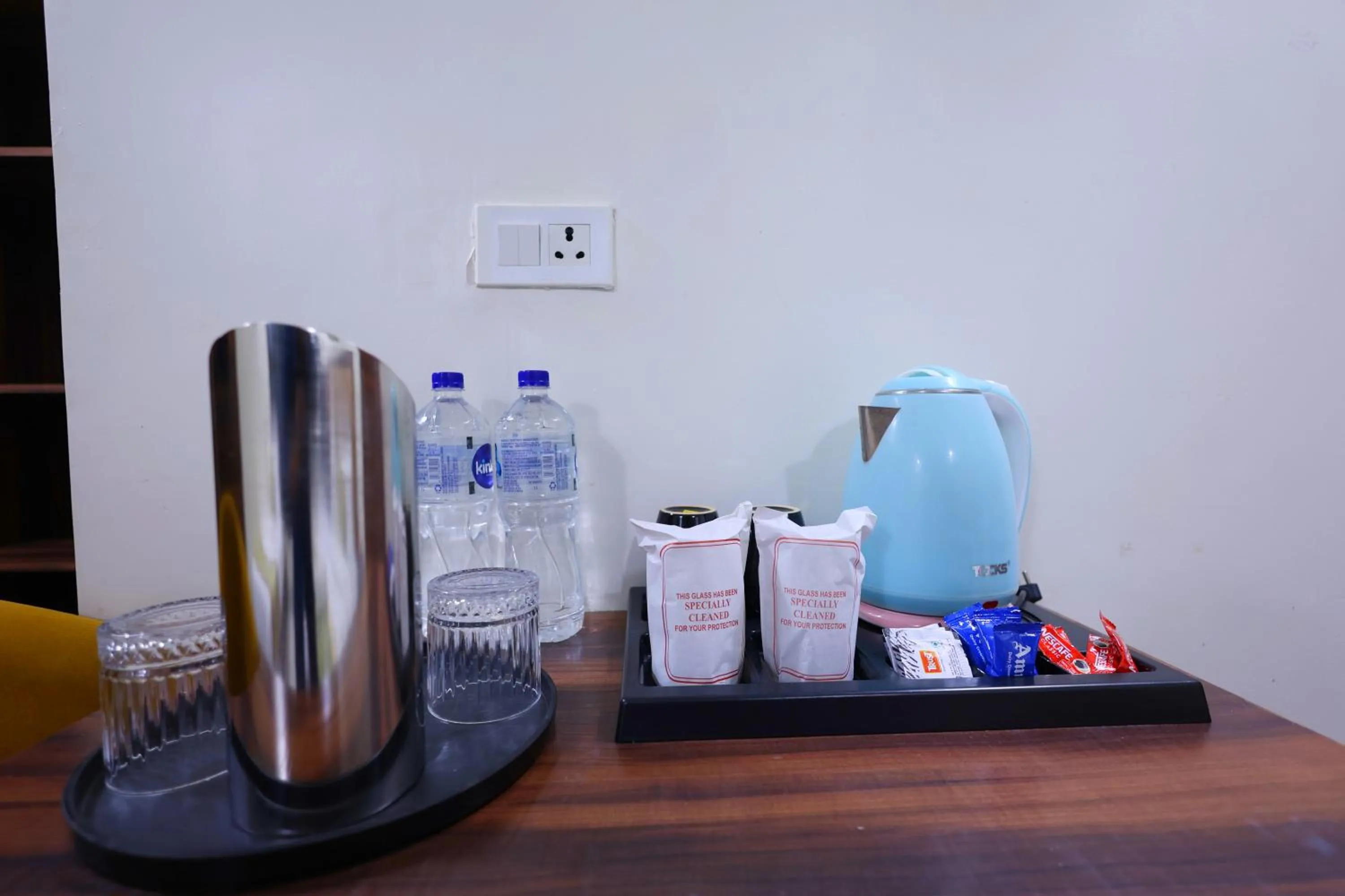 Area and facilities in The Crown Hotel Agra near Taj Mahal & Restaurant