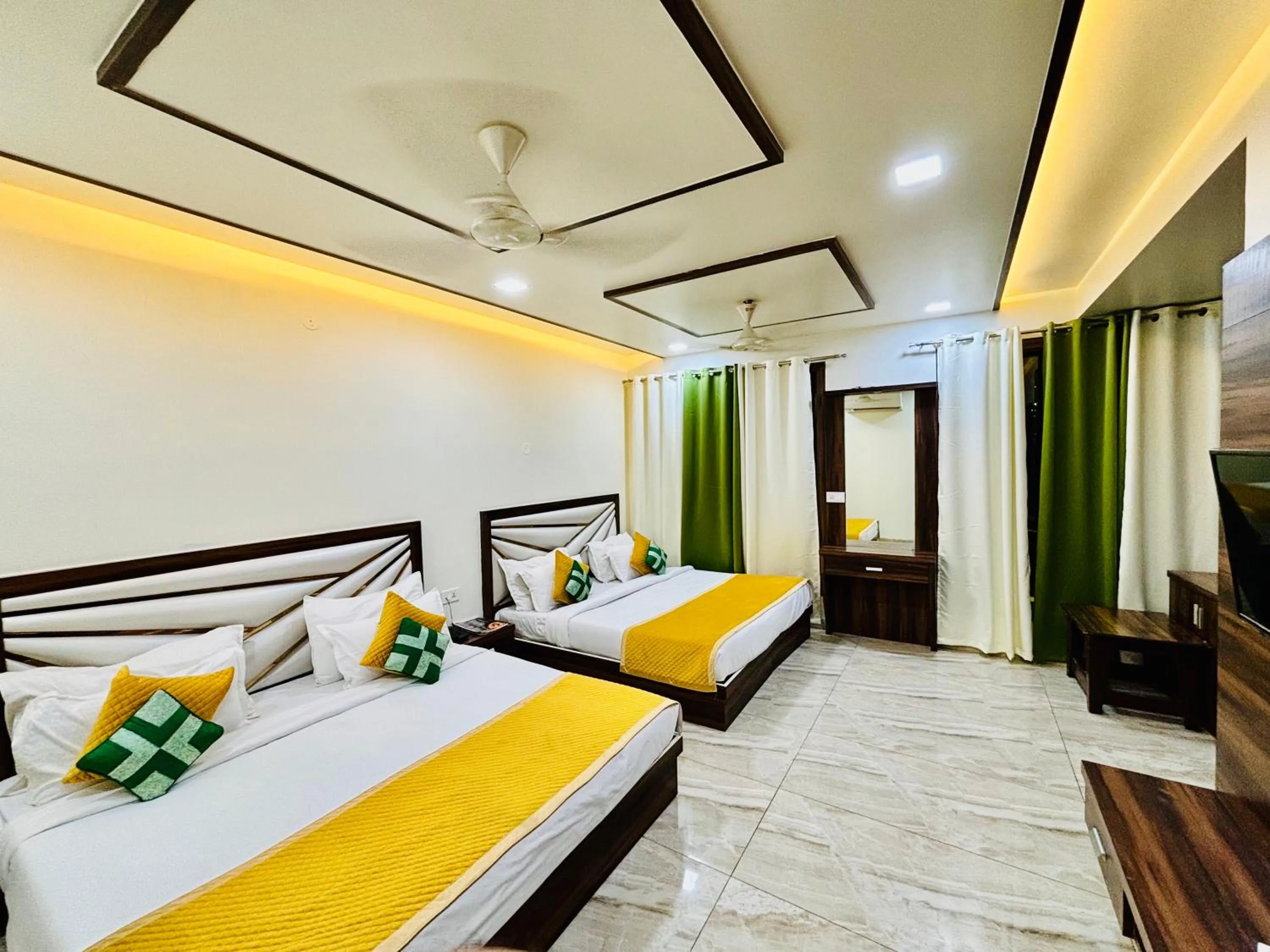 Bedroom, Bed in The Crown Hotel Agra near Taj Mahal & Restaurant