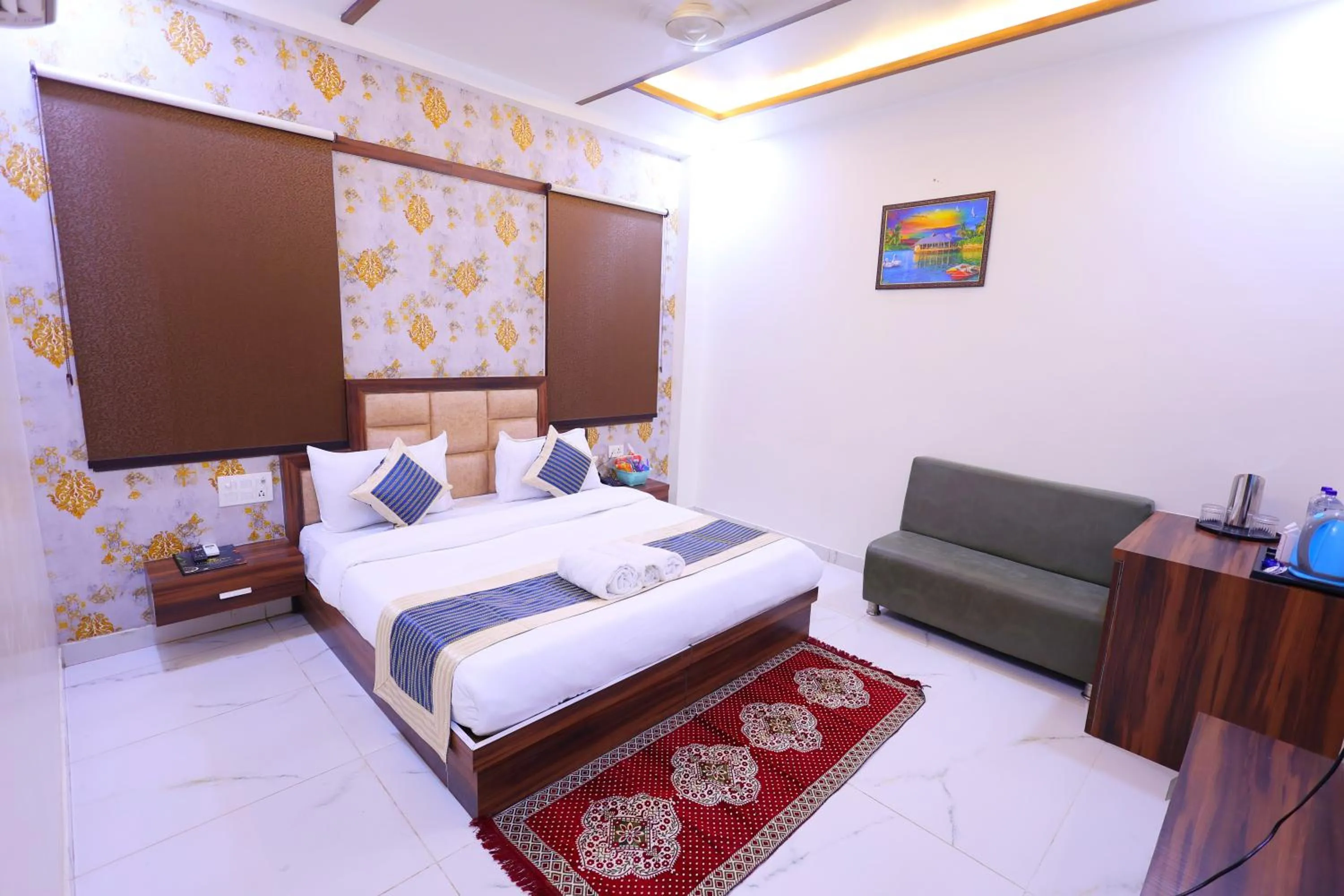 Bedroom, Bed in The Crown Hotel Agra near Taj Mahal & Restaurant